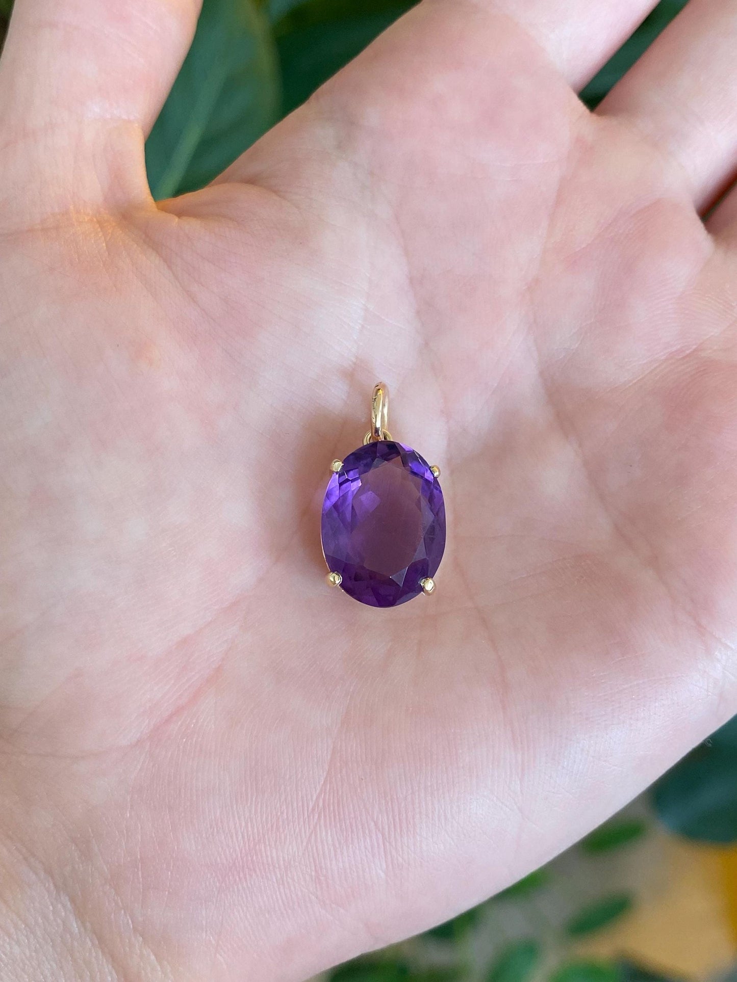 Vintage Solid 14k Yellow Gold Amethyst Charm