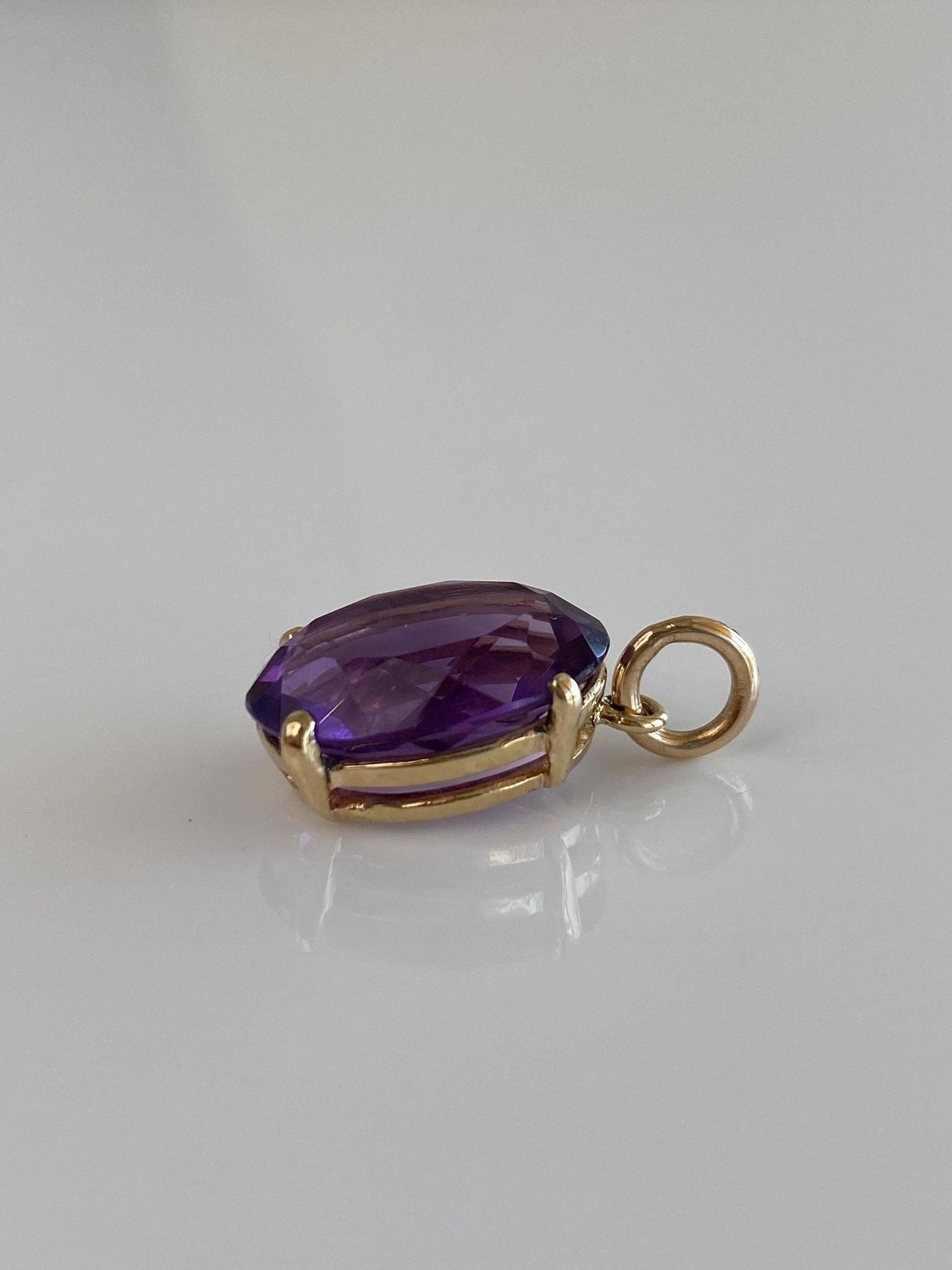 Vintage Solid 14k Yellow Gold Amethyst Charm