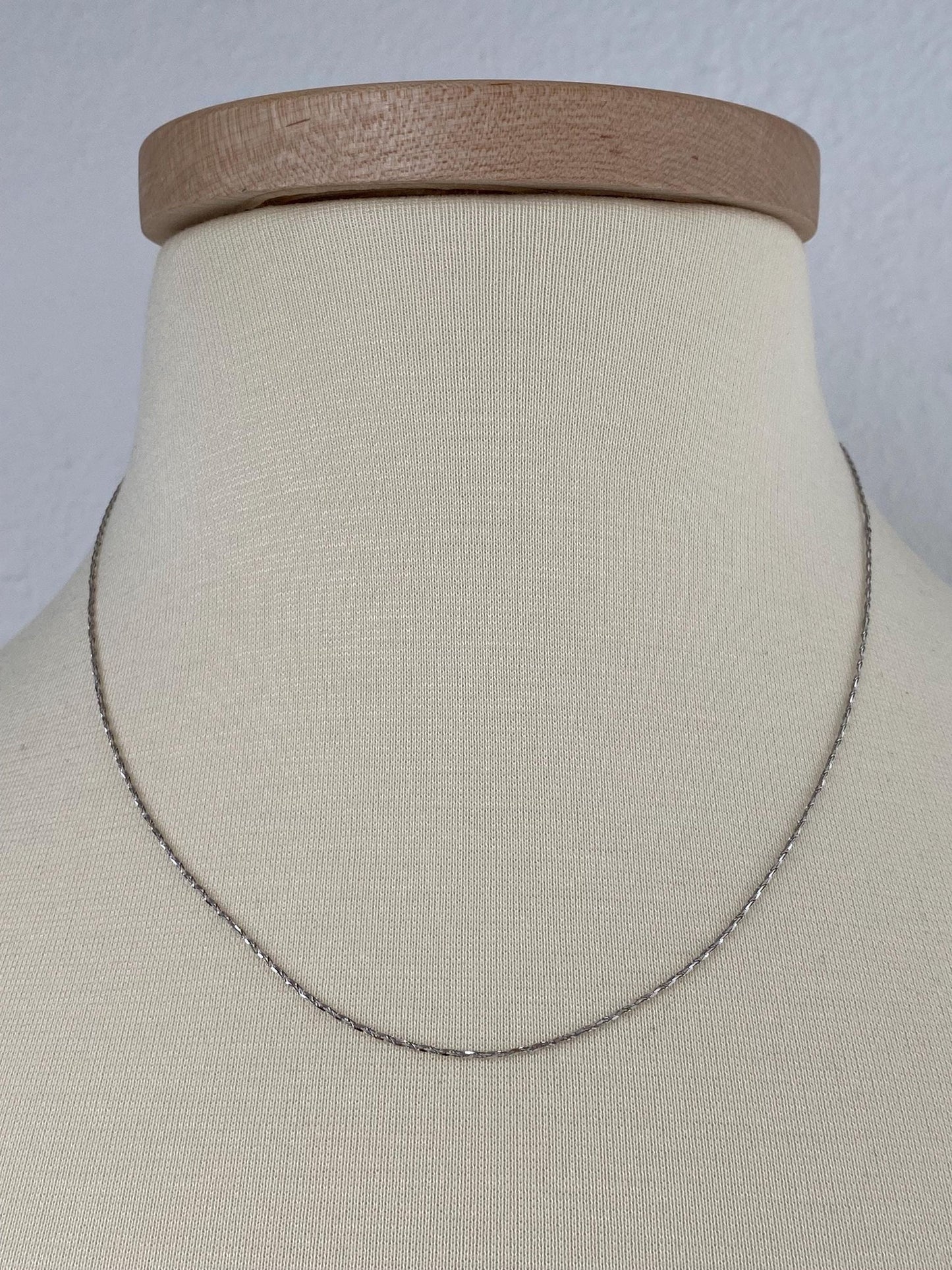 Vintage Solid 18k White Gold Twist Chain Necklace - 18 inches