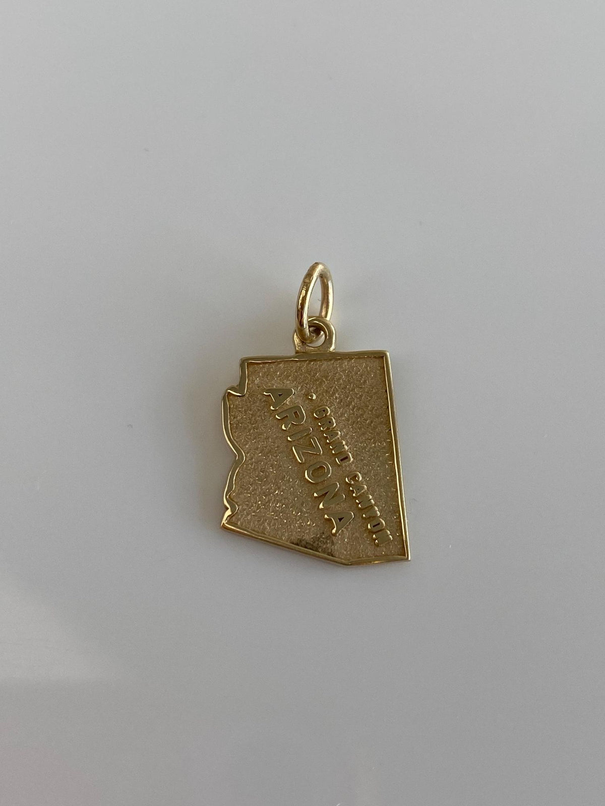 Vintage Solid 10k Yellow Gold Arizona Charm