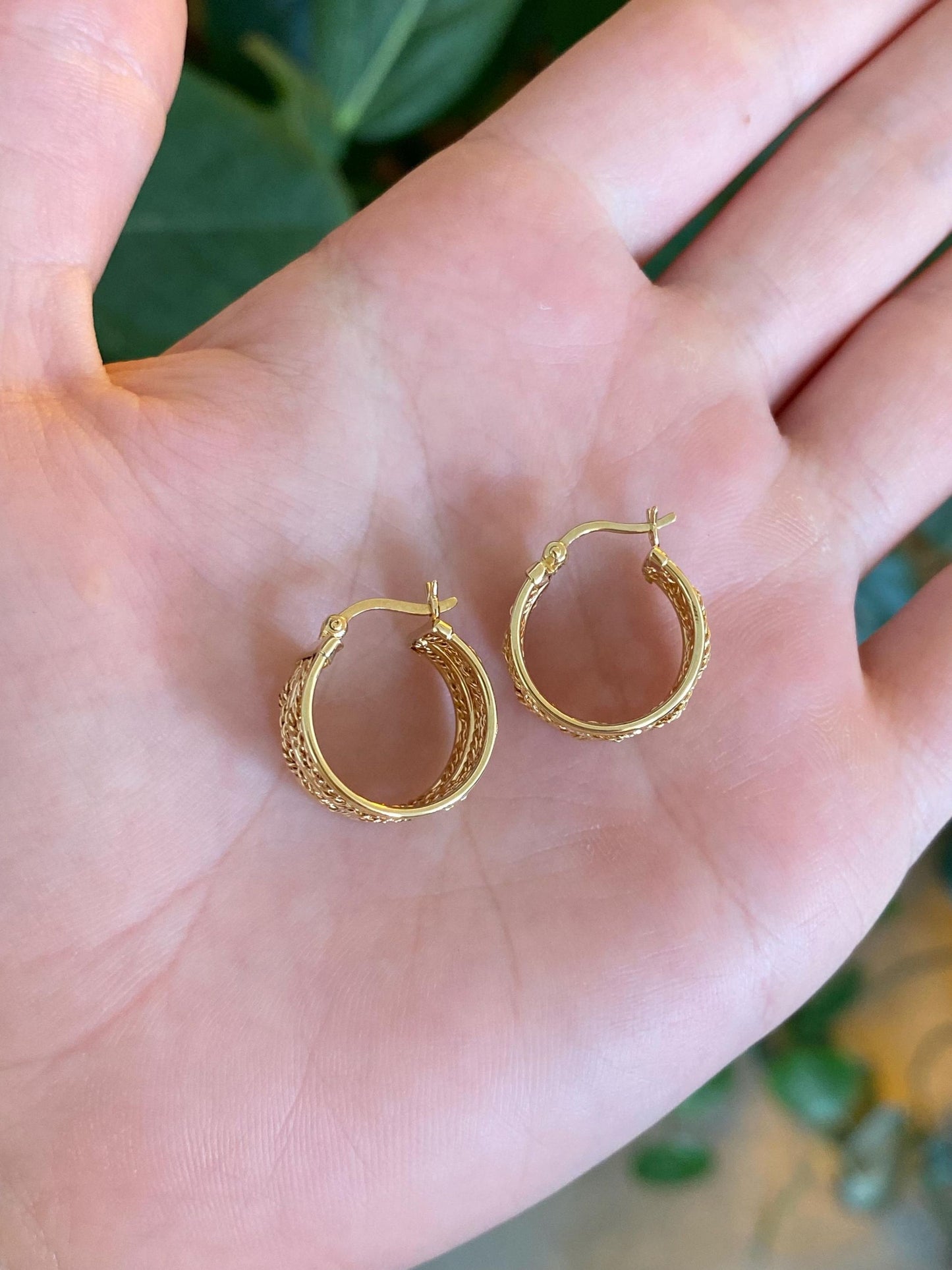 Vintage 18k Yellow Gold Woven Hoop Earrings