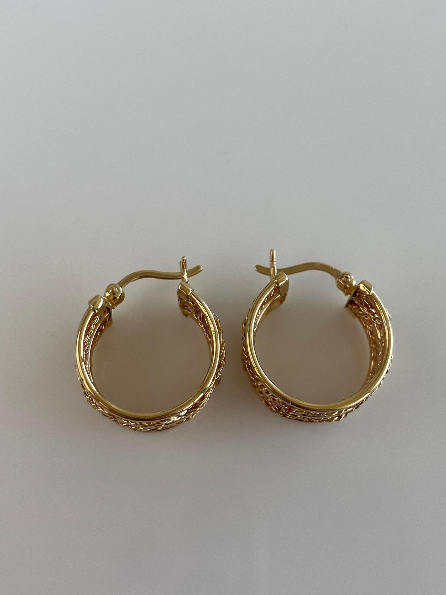 Vintage 18k Yellow Gold Woven Hoop Earrings