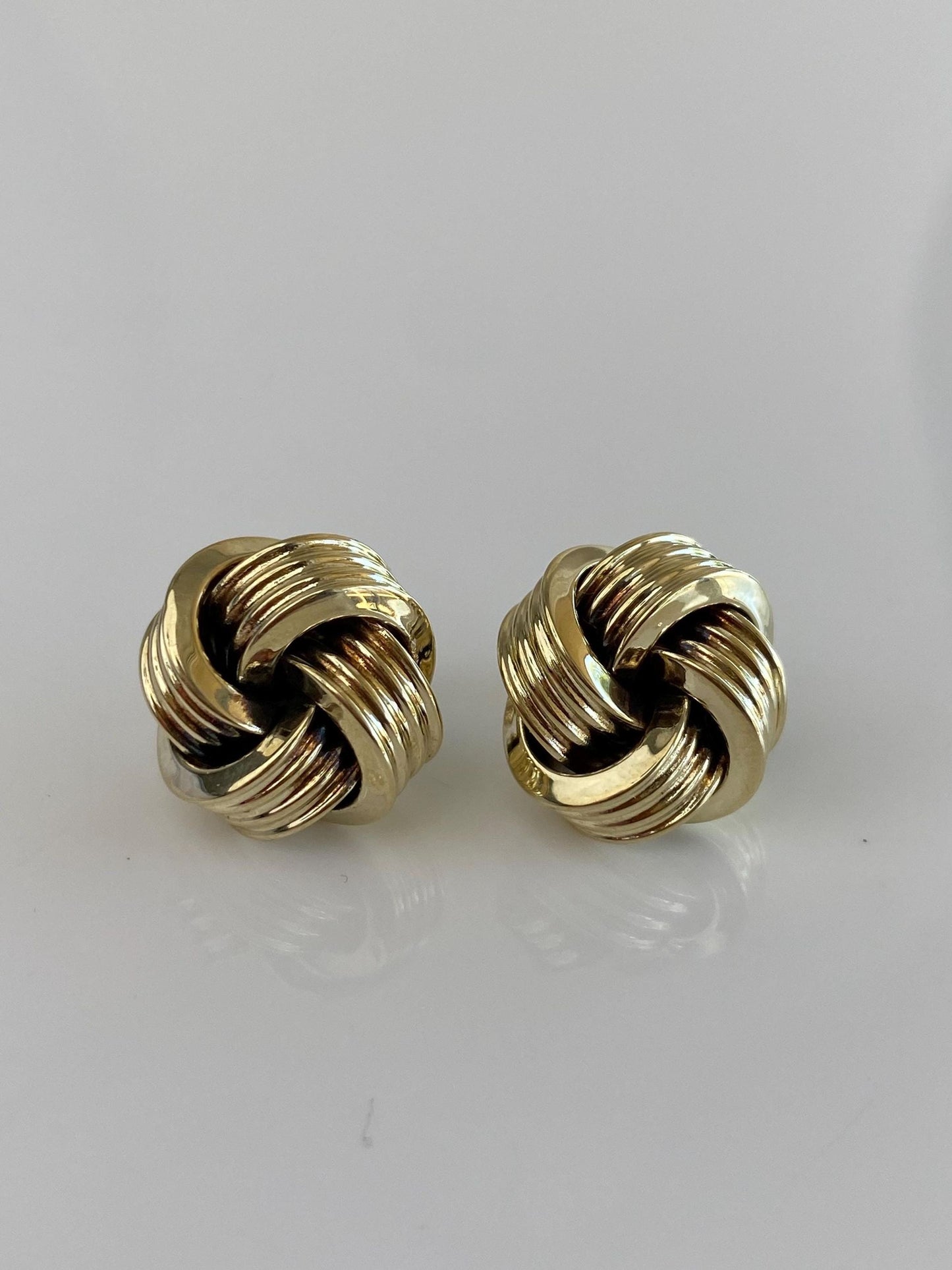 Vintage 8k Yellow Gold Large Knot Stud Earrings
