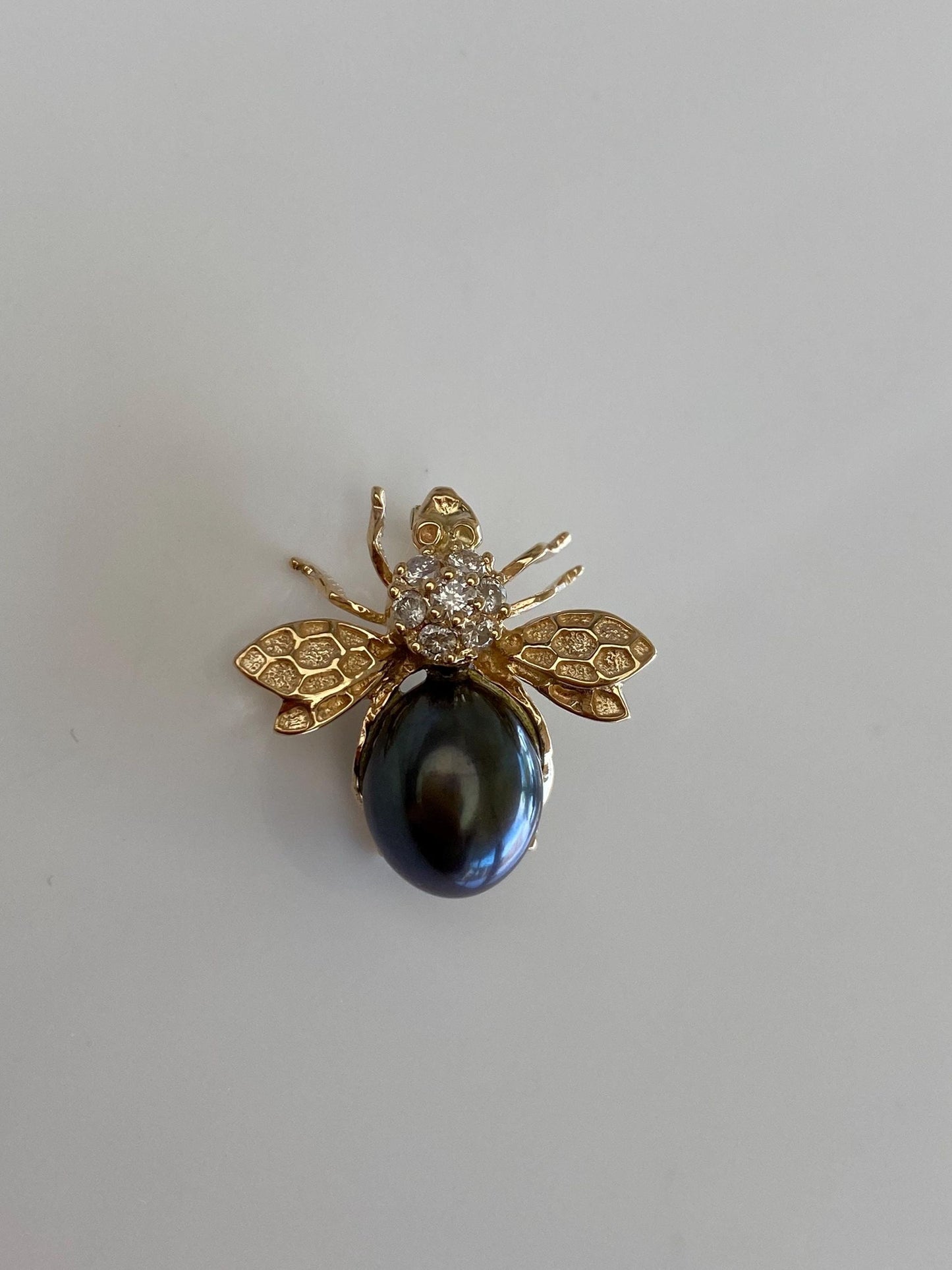 Vintage Solid 14k Yellow Gold Diamonds Grey Pearl Bee Slide Charm
