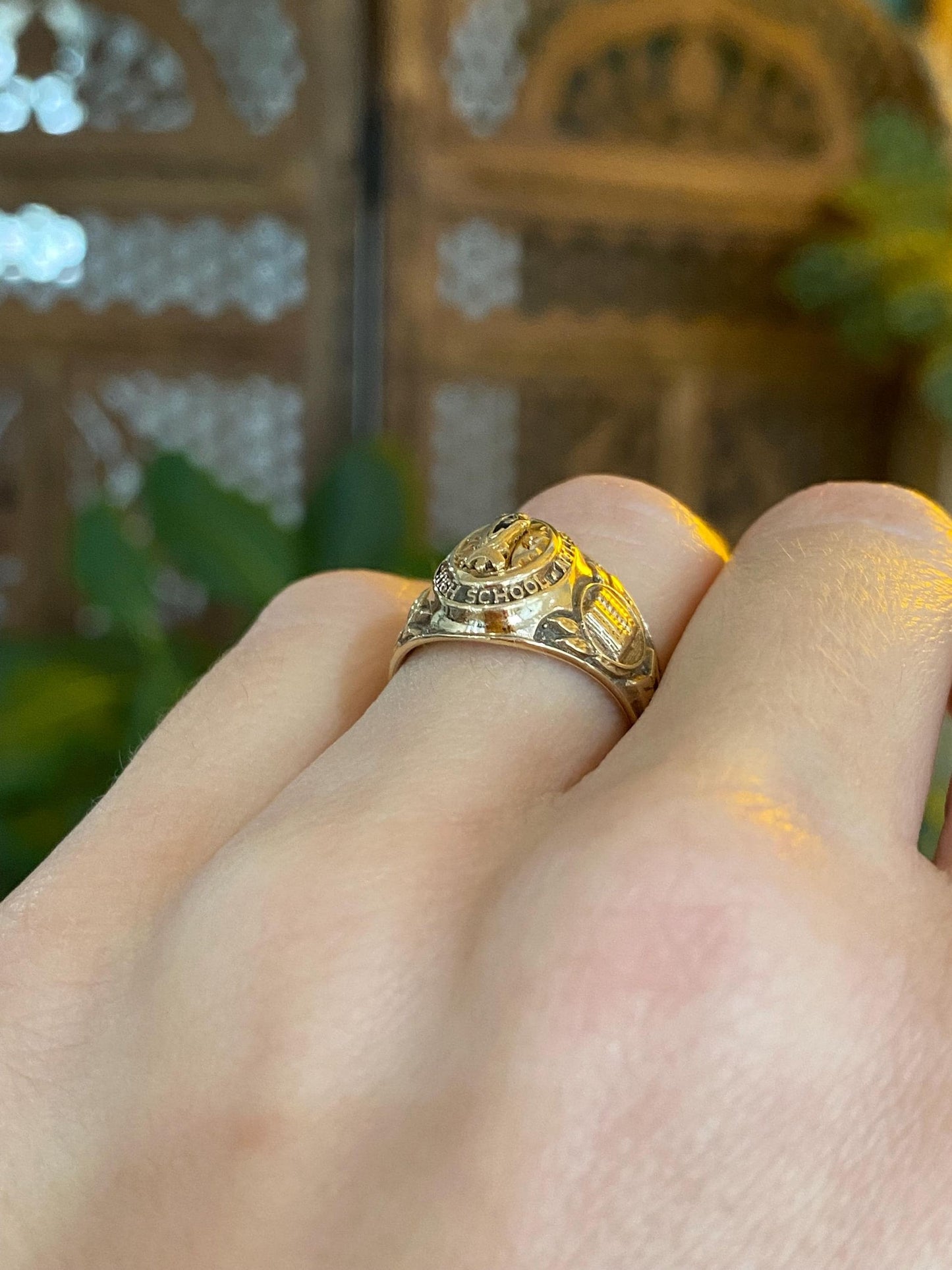 Vintage Solid 10k Yellow Gold Chicago Christian 1967 Class Ring - Size 5