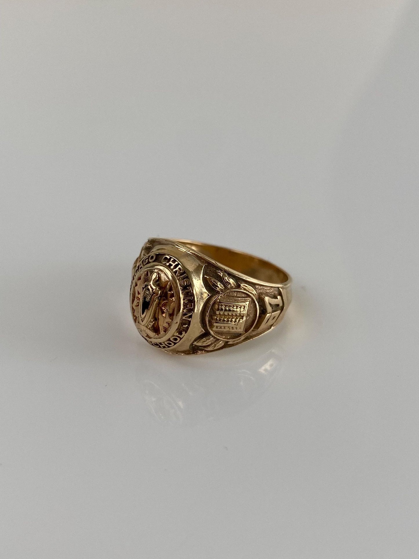 Vintage Solid 10k Yellow Gold Chicago Christian 1967 Class Ring - Size 5