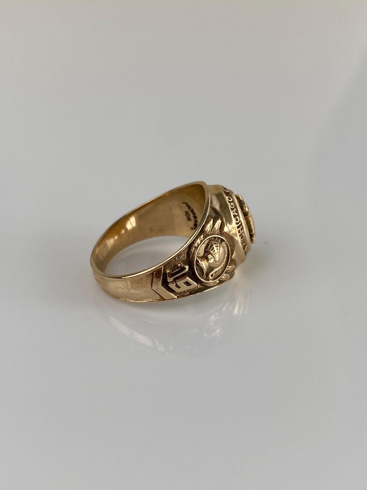 Vintage Solid 10k Yellow Gold Chicago Christian 1967 Class Ring - Size 5