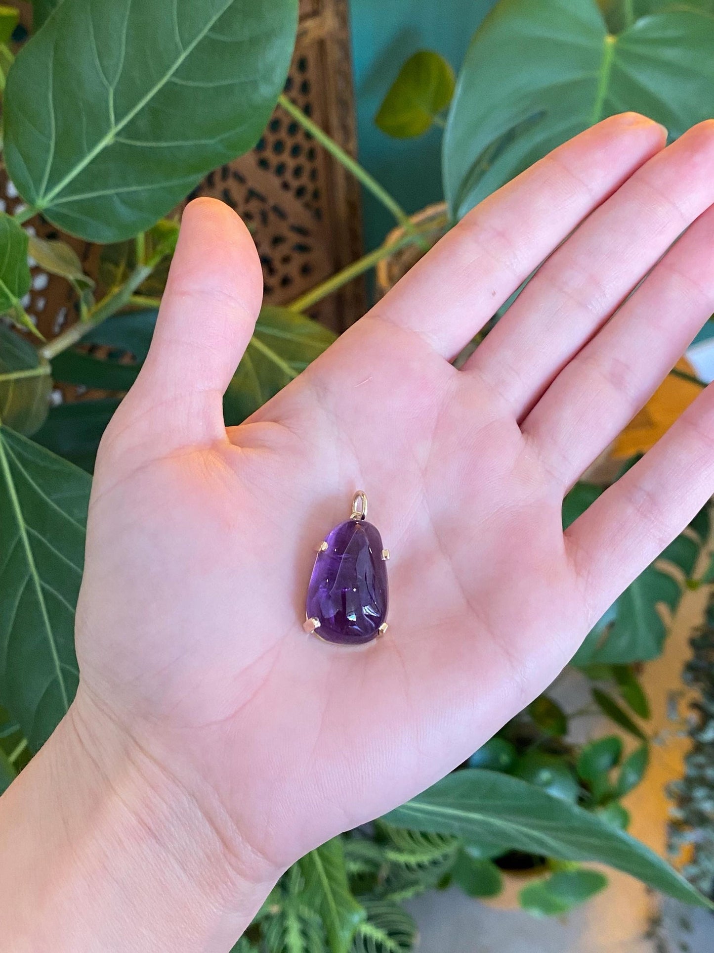 Vintage Solid 14k Yellow Gold Freeform Amethyst Tumbled Stone Charm