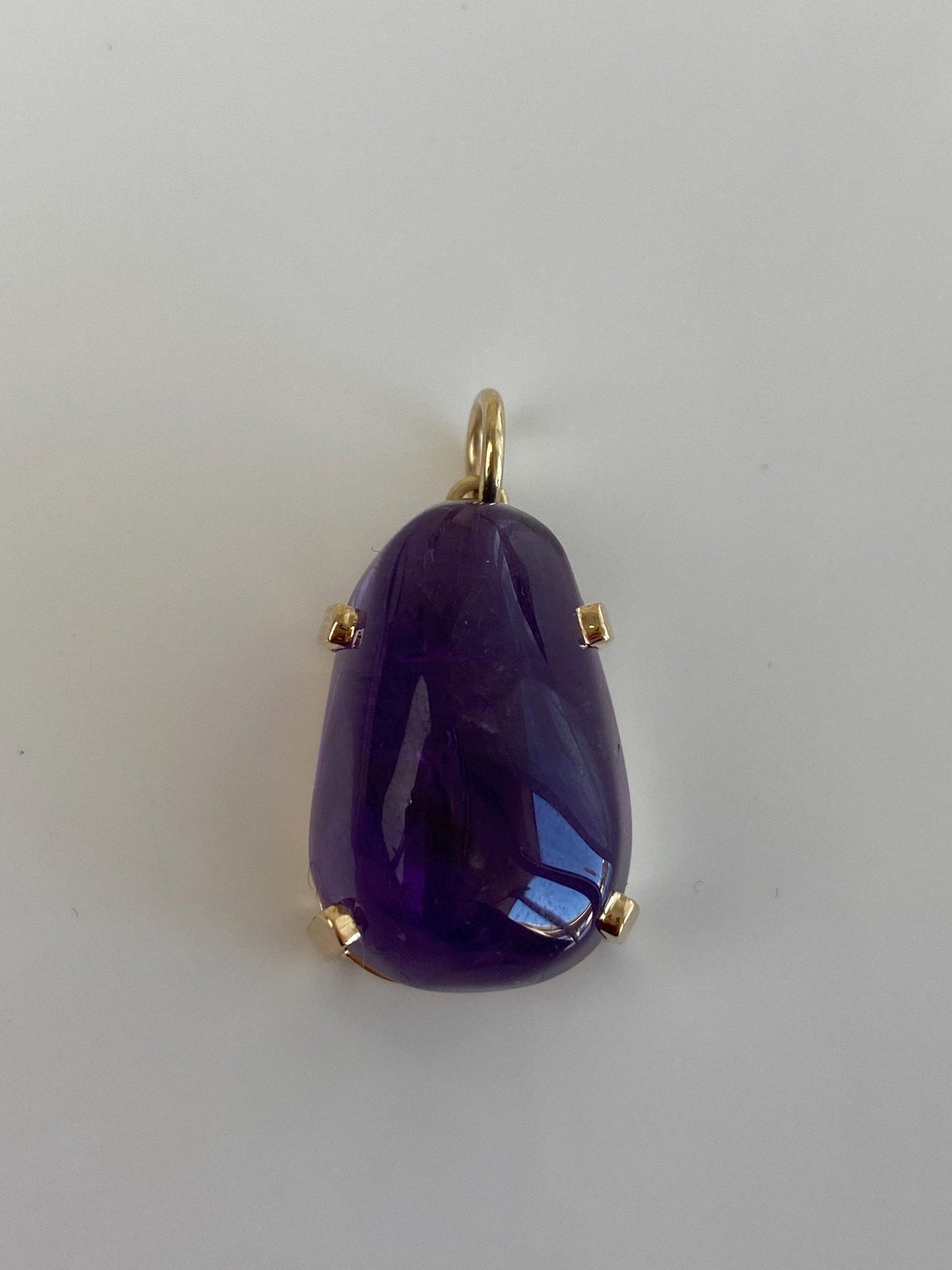 Vintage Solid 14k Yellow Gold Freeform Amethyst Tumbled Stone Charm