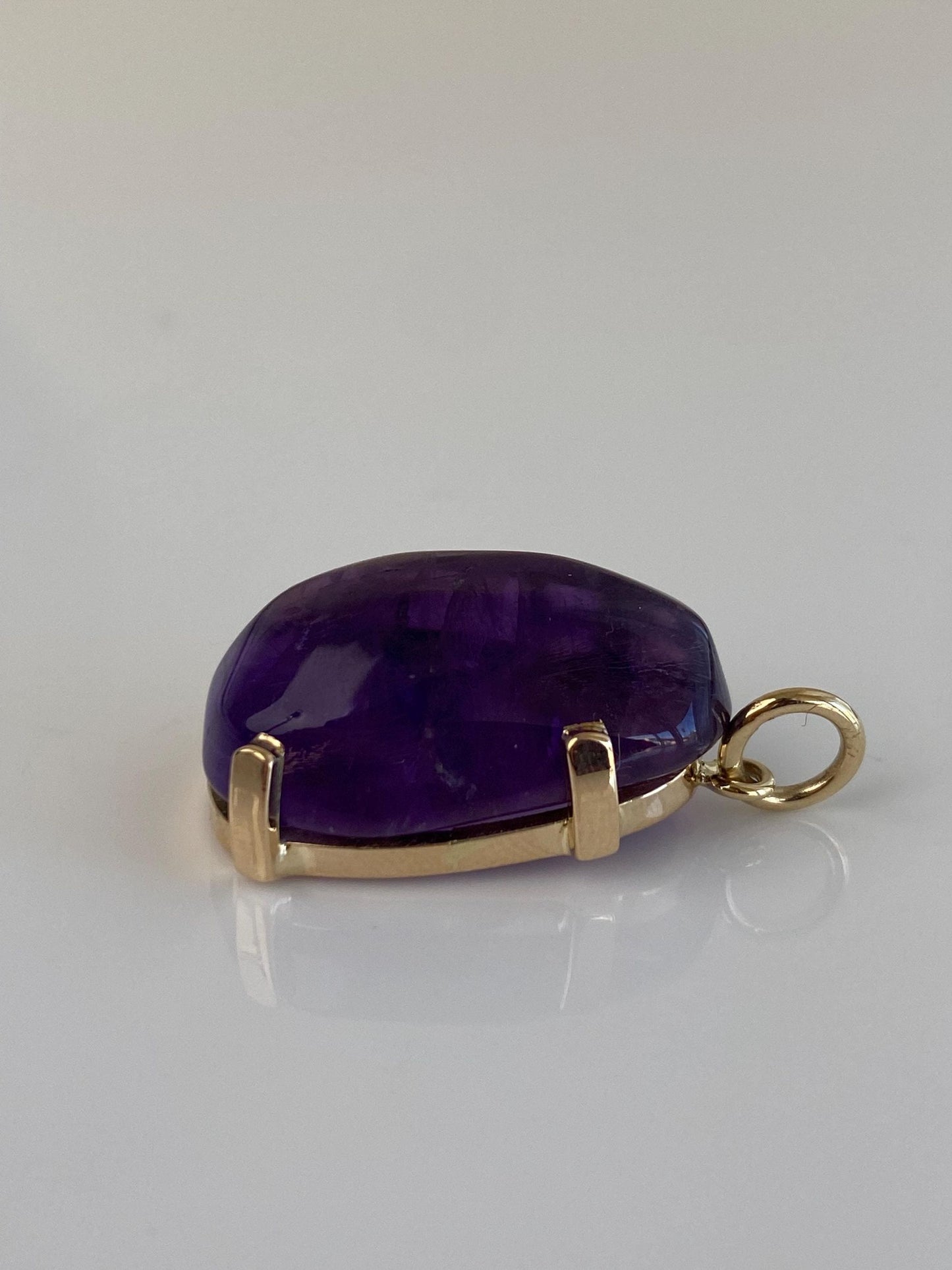 Vintage Solid 14k Yellow Gold Freeform Amethyst Tumbled Stone Charm