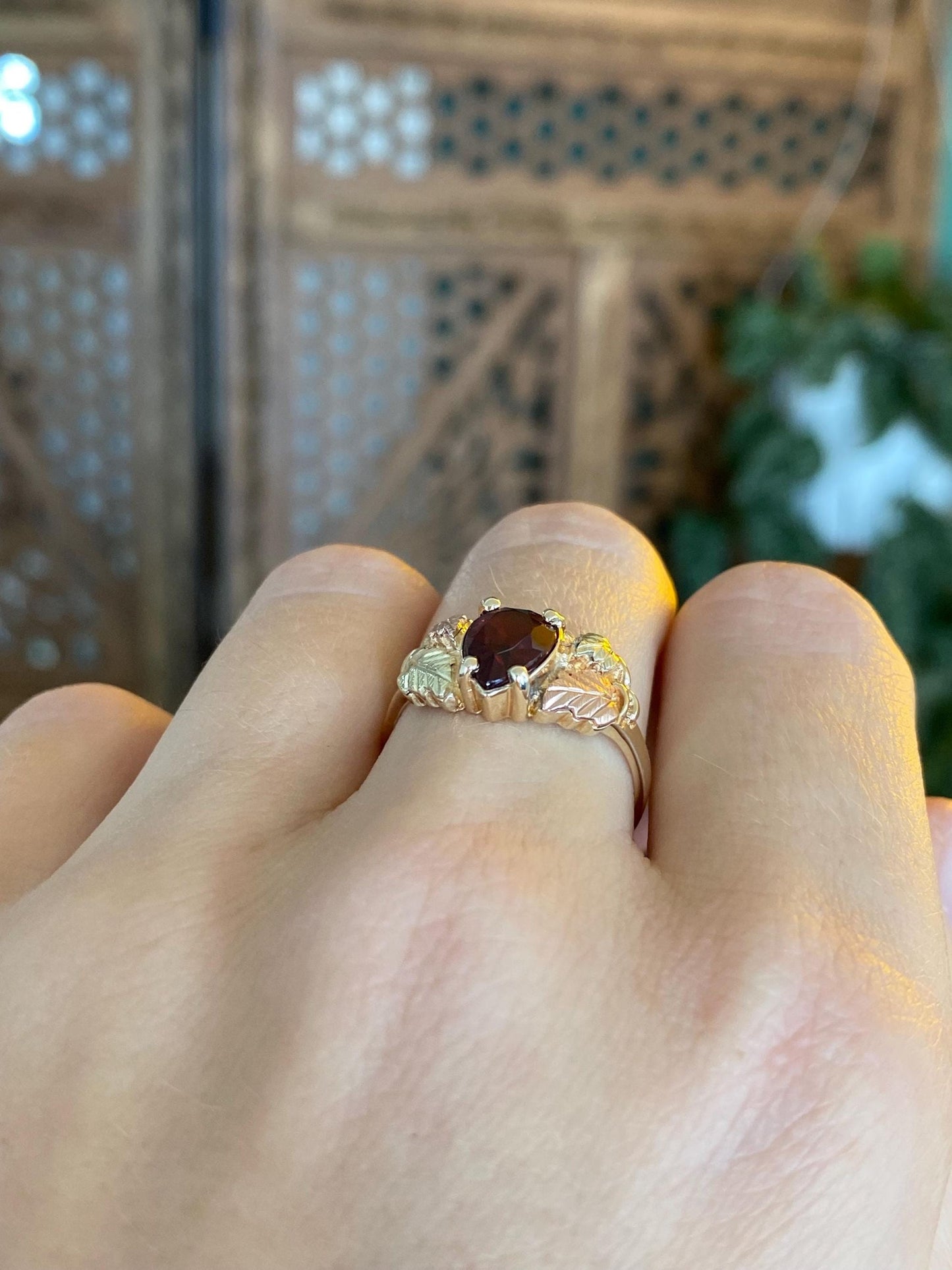 Solid 10k Black Hills Gold Garnet Teardrop Leaves Ring - Size 7.75
