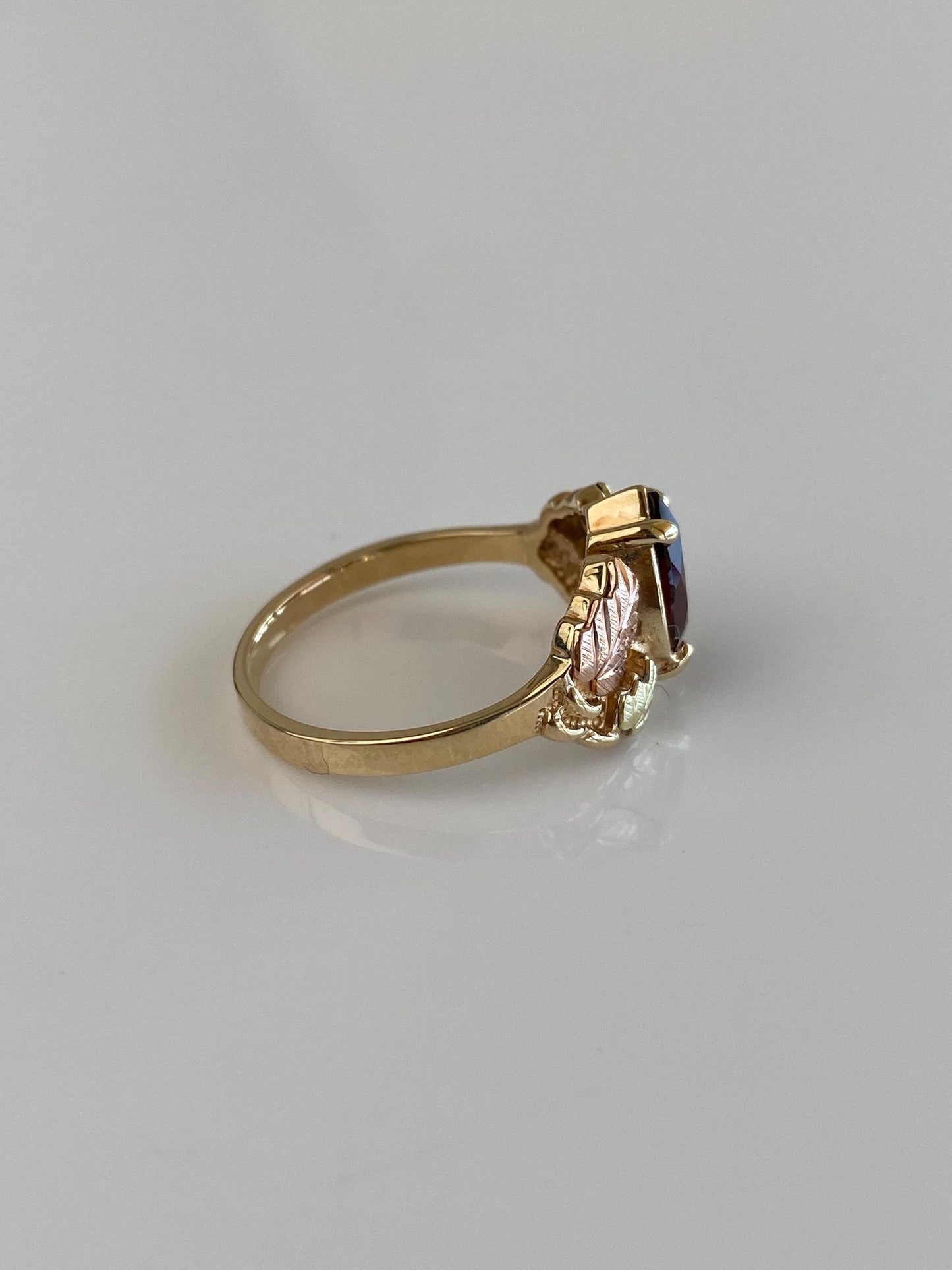 Solid 10k Black Hills Gold Garnet Teardrop Leaves Ring - Size 7.75