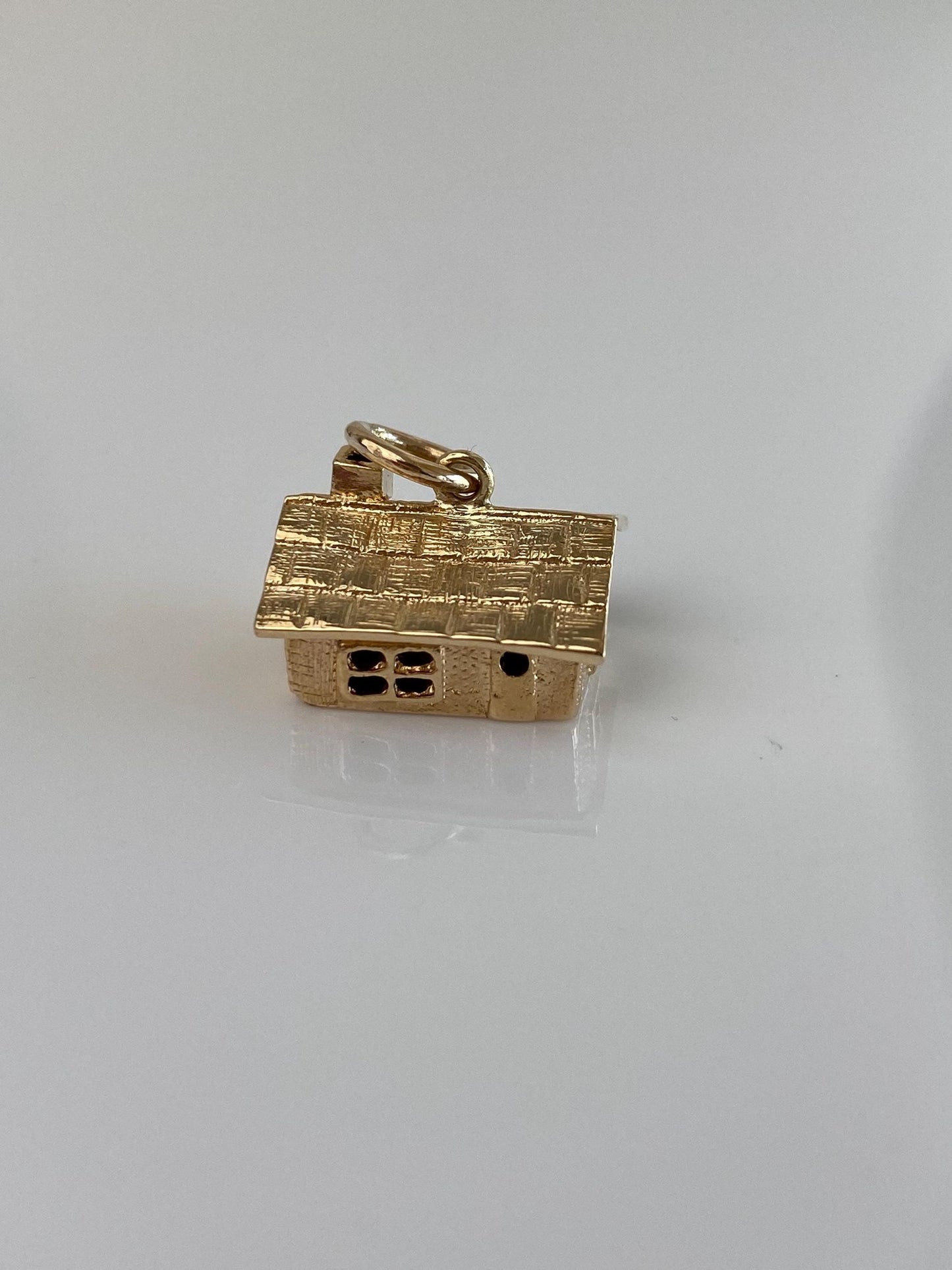 Vintage Solid 10k Yellow Gold Articulated House Cabin Charm