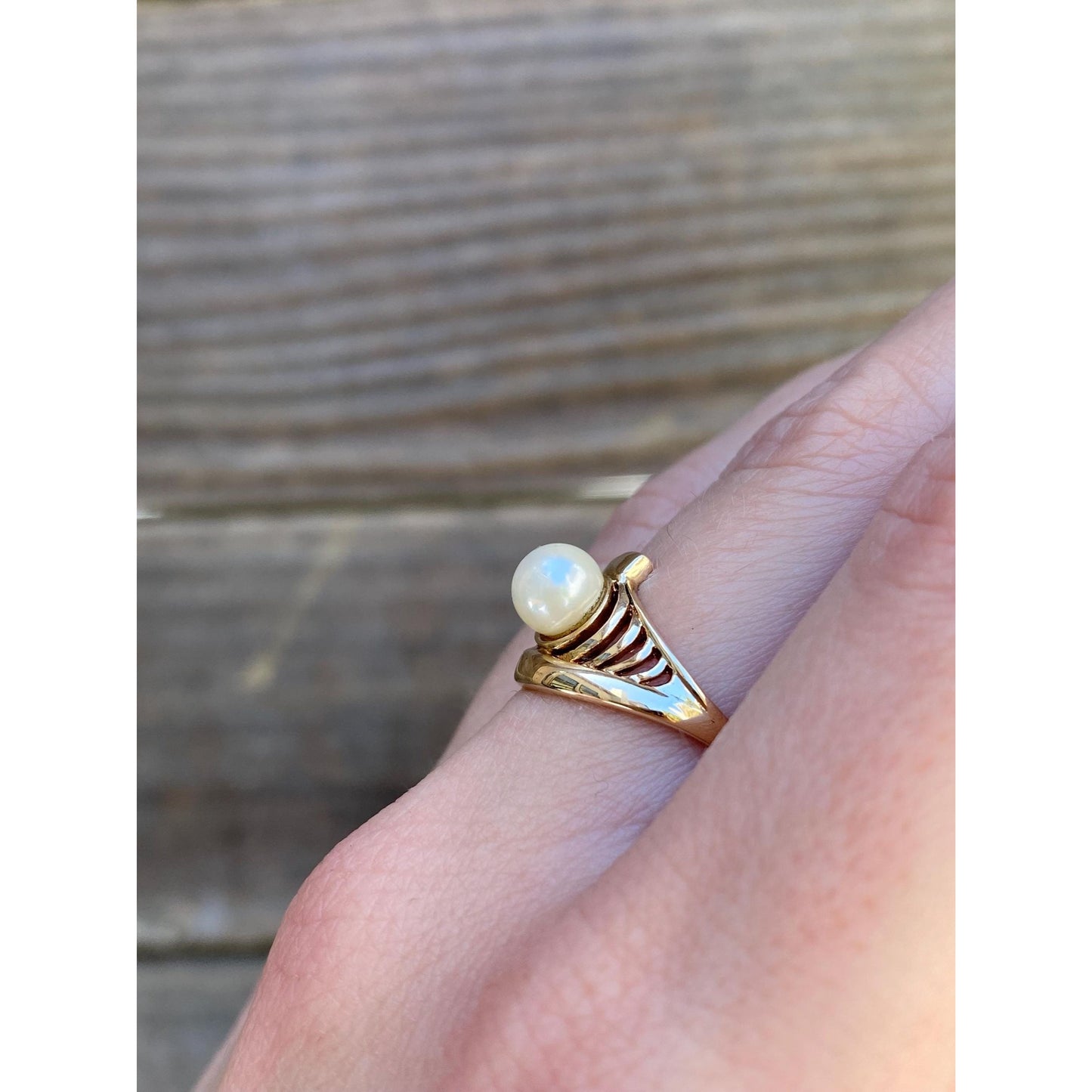 Vintage Solid 14k Yellow Gold Pearl Ring - Size 5.75