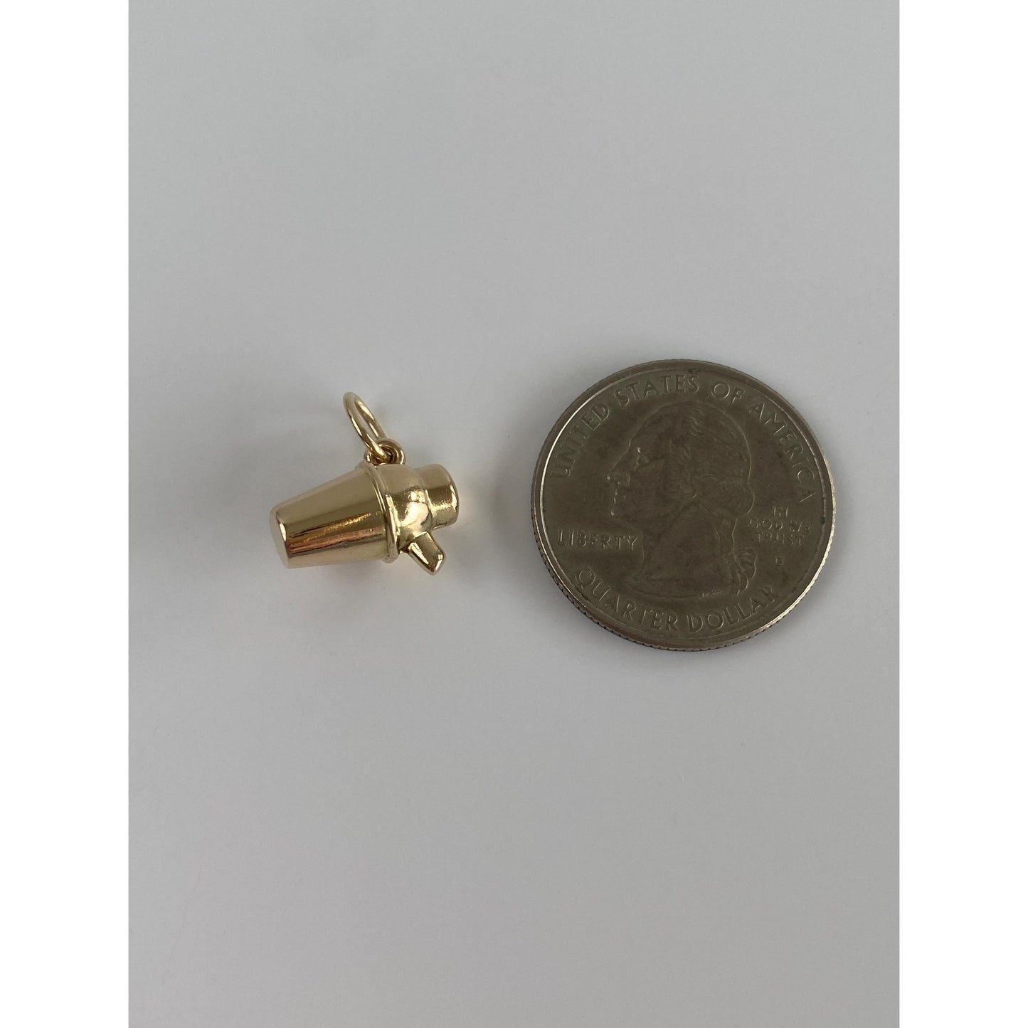 Vintage 10k Yellow Gold Cocktail Shaker Charm