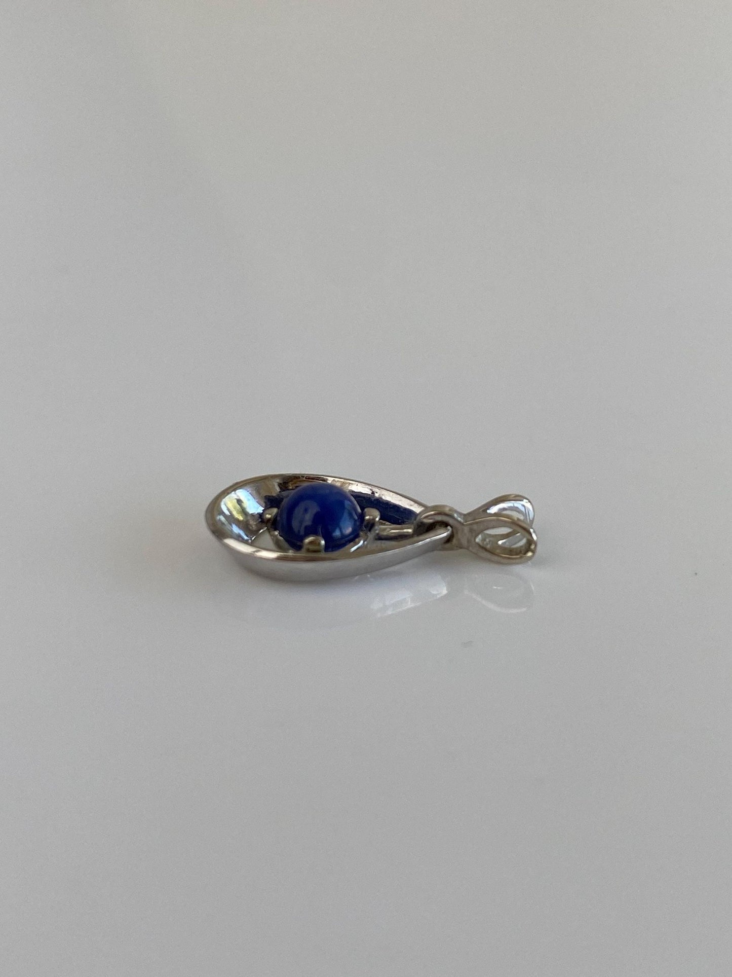 Vintage Solid 14k White Gold Blue Star Sapphire Teardrop Charm