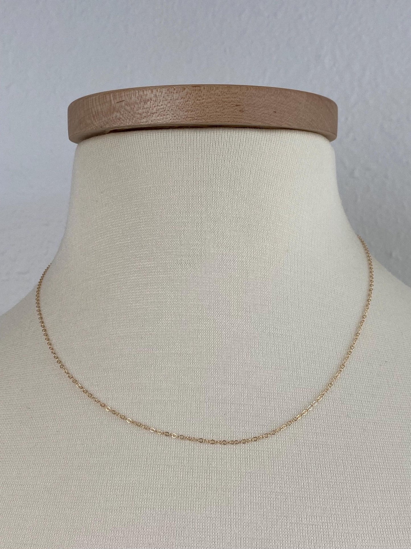 Vintage Solid 14k Yellow Gold Dainty Cable Chain Necklace - 18 inches