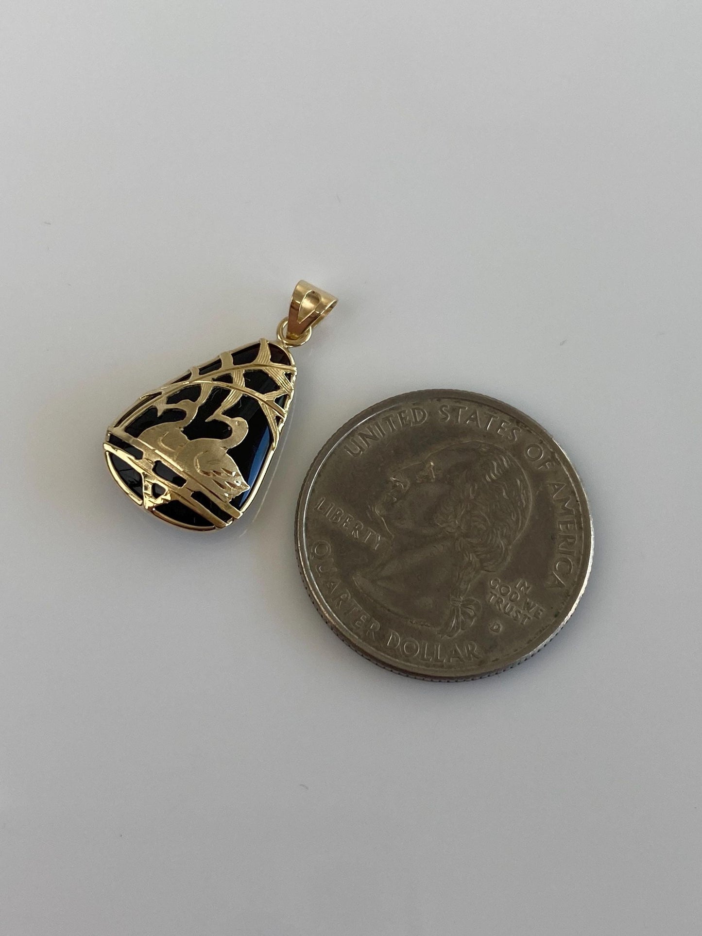 Vintage Solid 14k Yellow Gold Black Onyx Carved Ducks Charm