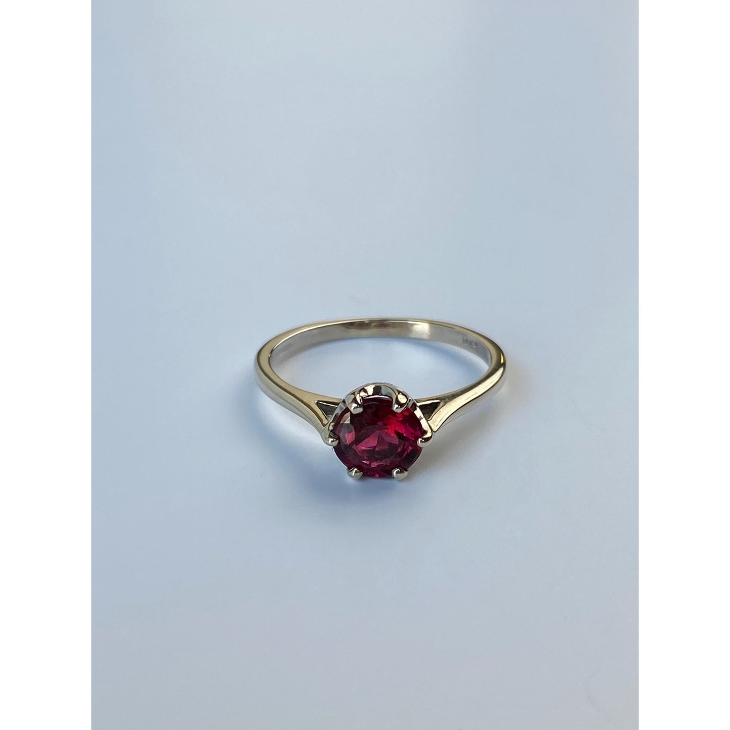 Vintage Solid 14k White Gold Garnet Ring - Size 6
