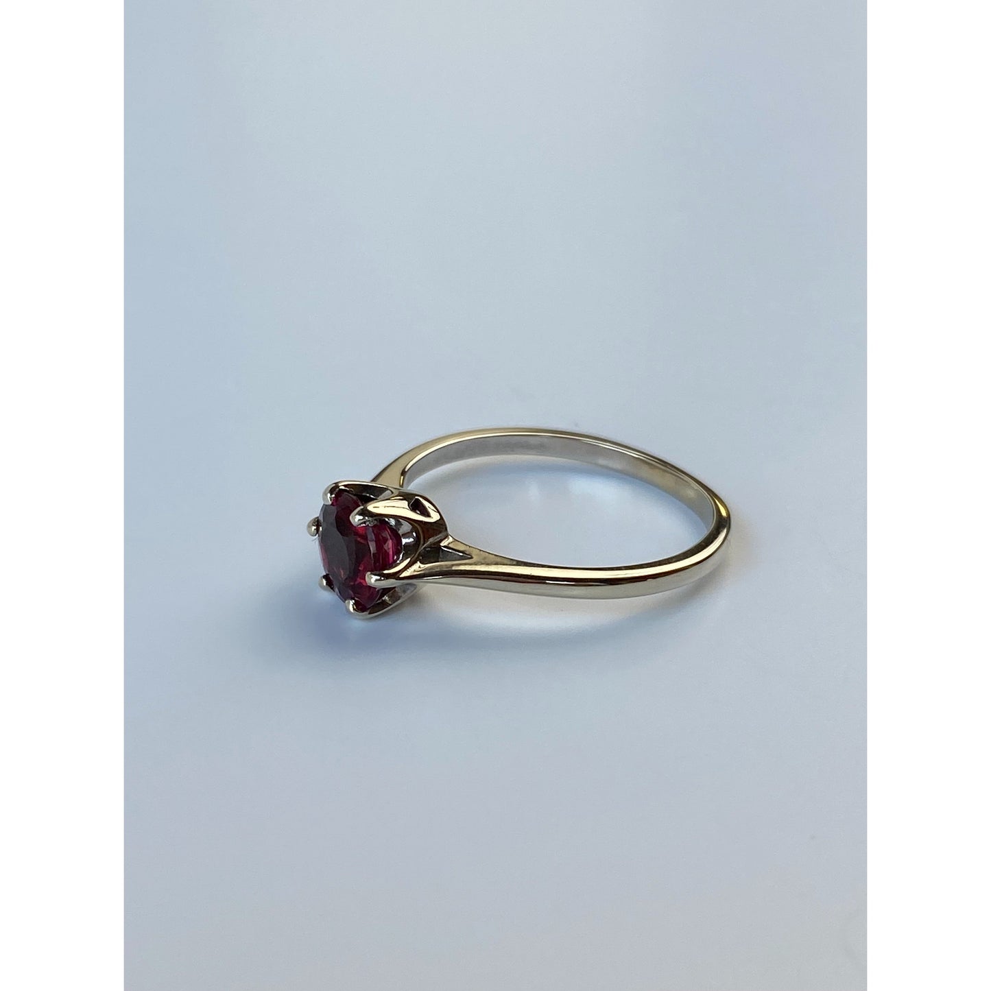 Vintage Solid 14k White Gold Garnet Ring - Size 6