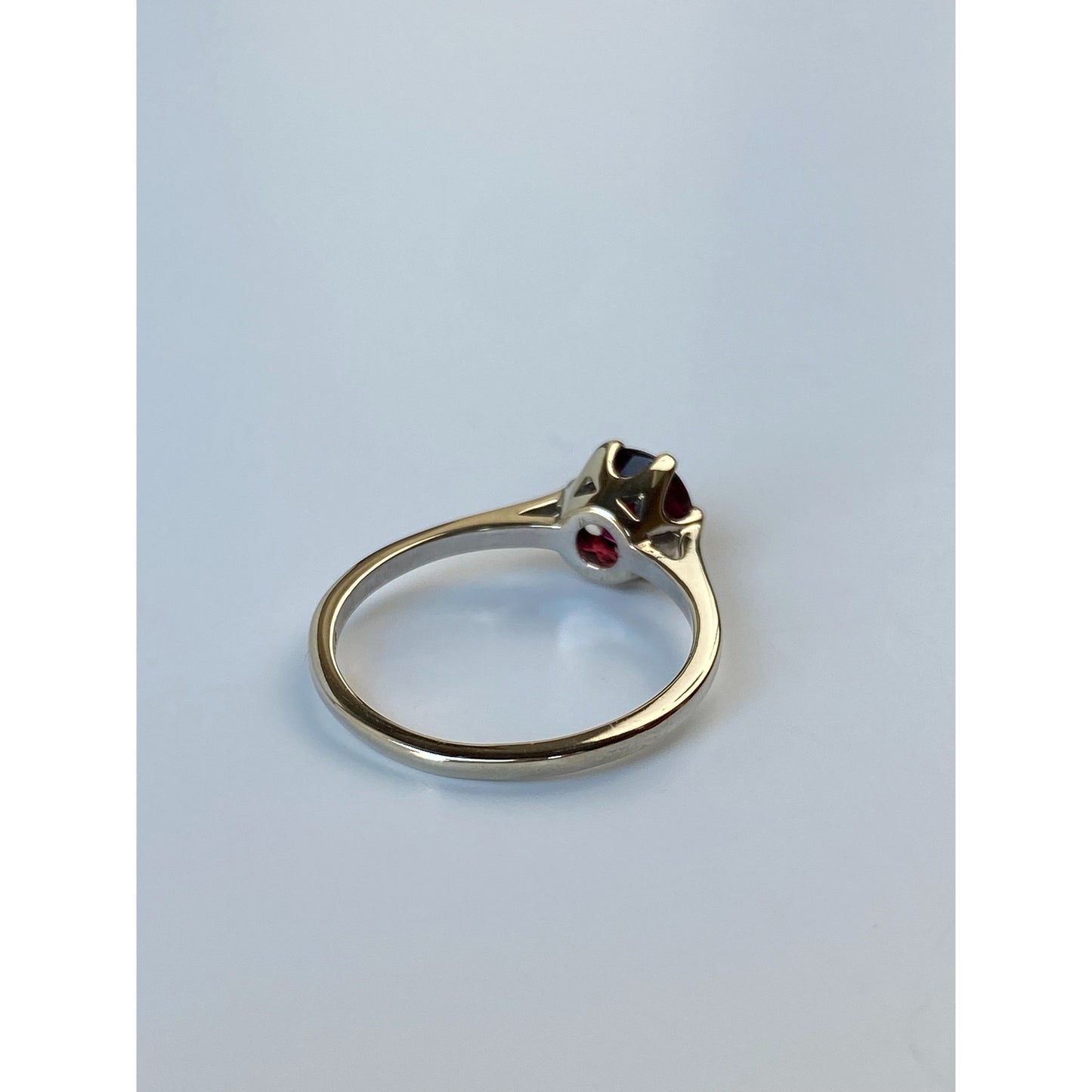 Vintage Solid 14k White Gold Garnet Ring - Size 6