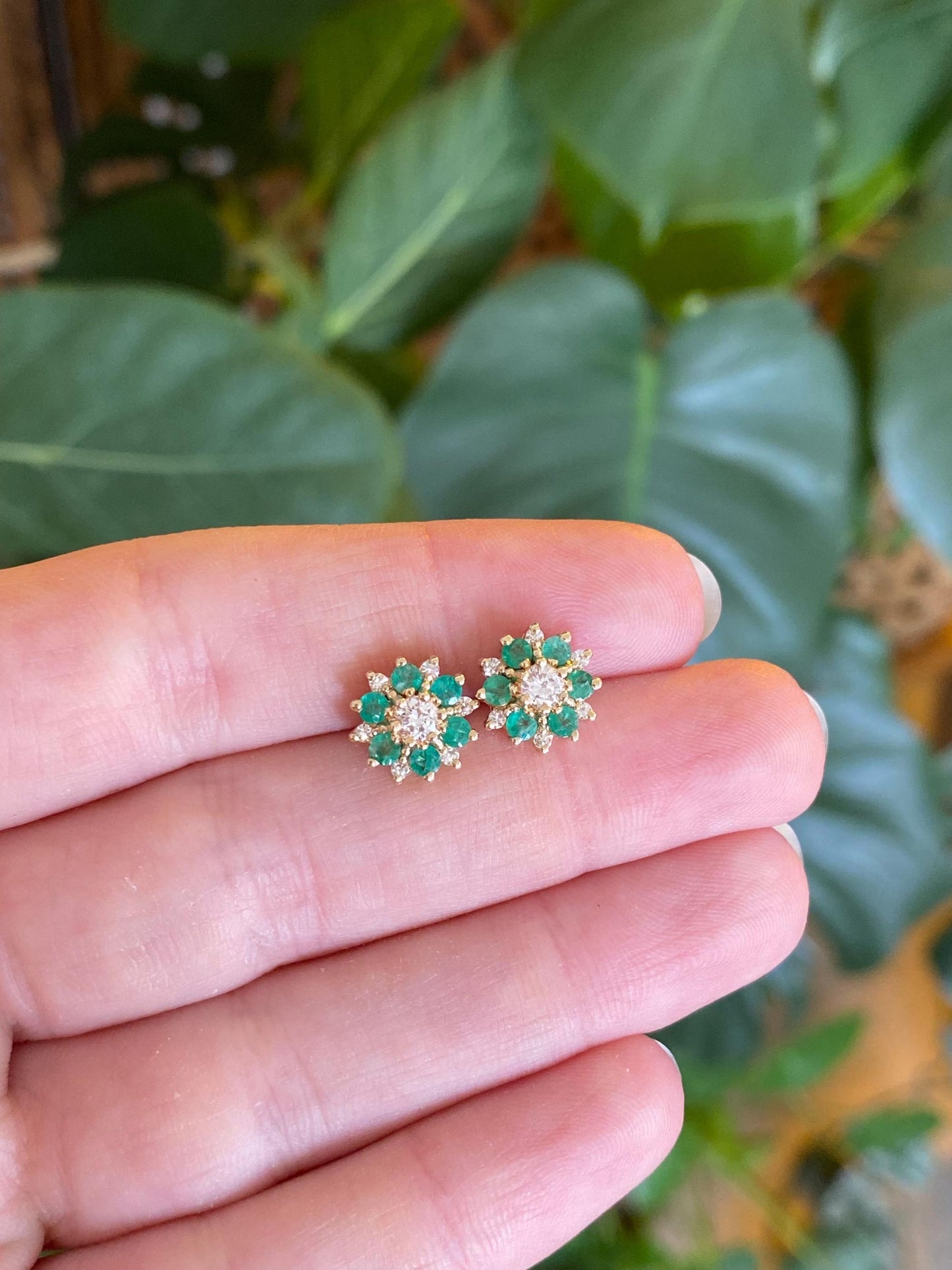Vintage Solid 14k Yellow Gold Emerald Diamond Stud Earrings