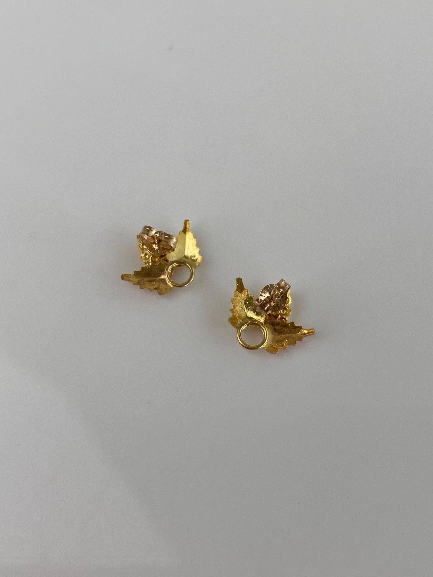 Vintage Solid 10k Black Hills Gold Grapevine Stud Earrings