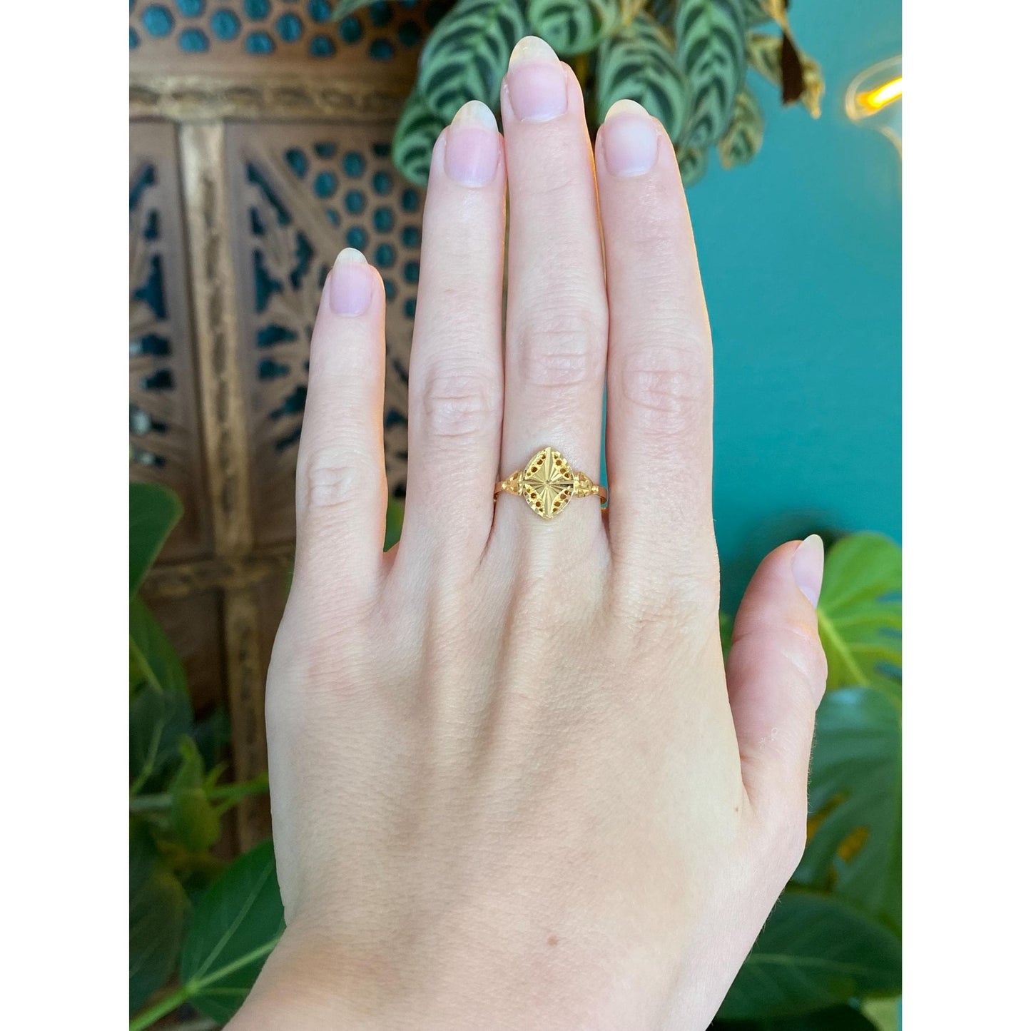 Solid 21k Yellow Gold Diamond Cut Ring - Size 7.75