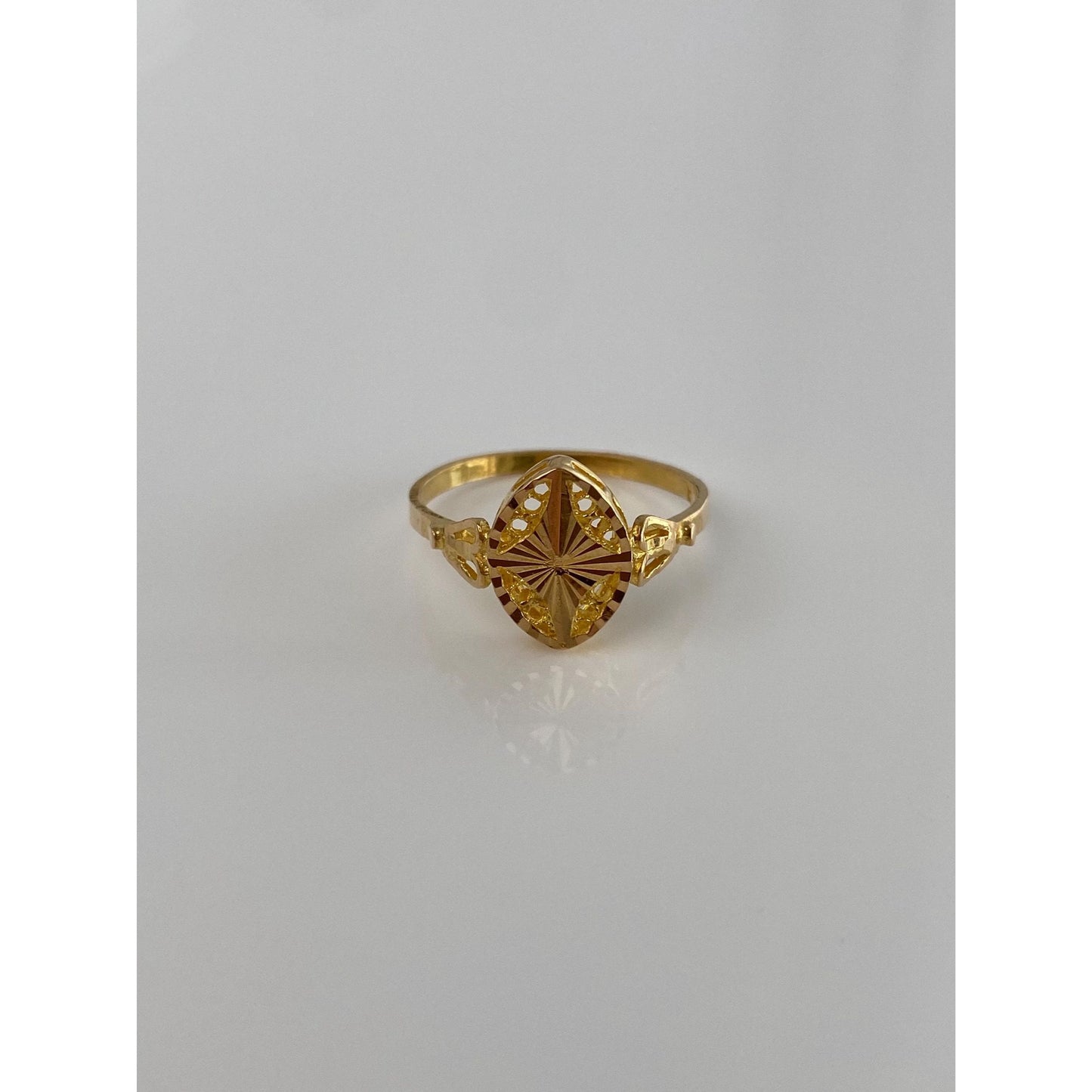 Solid 21k Yellow Gold Diamond Cut Ring - Size 7.75