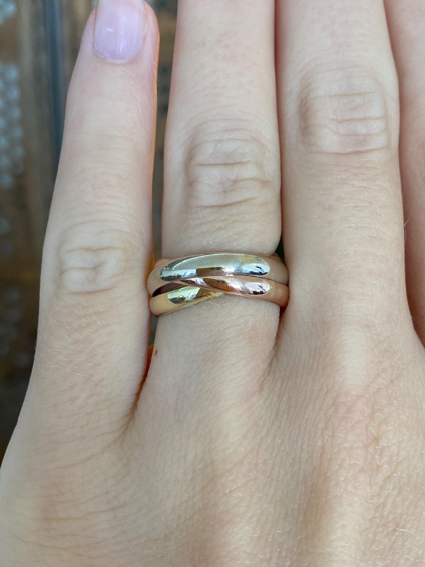 Vintage Solid 14k Tri Tone Gold Rolling Ring - Size 6.5