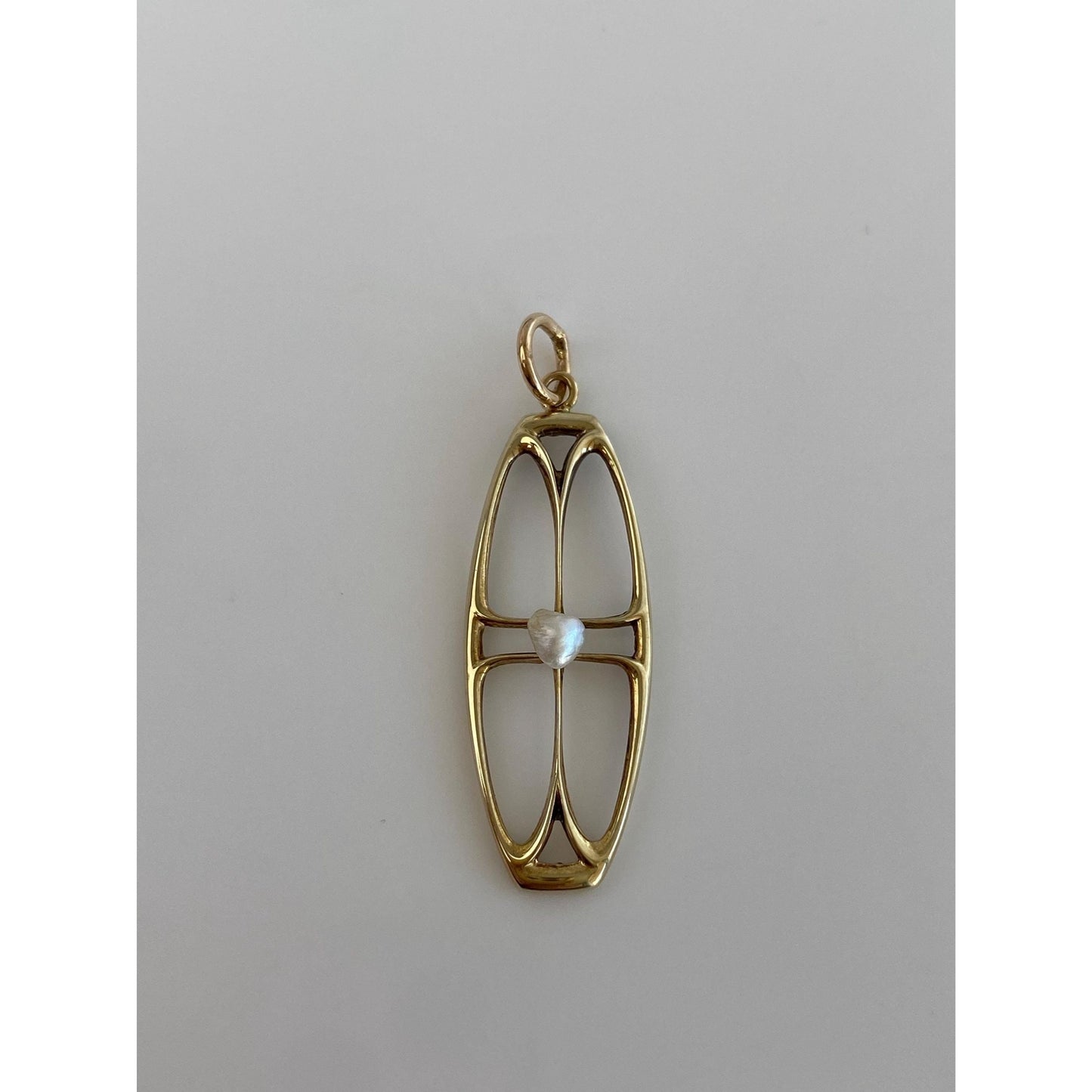 Vintage Solid 10k Yellow Gold Seed Pearl Charm