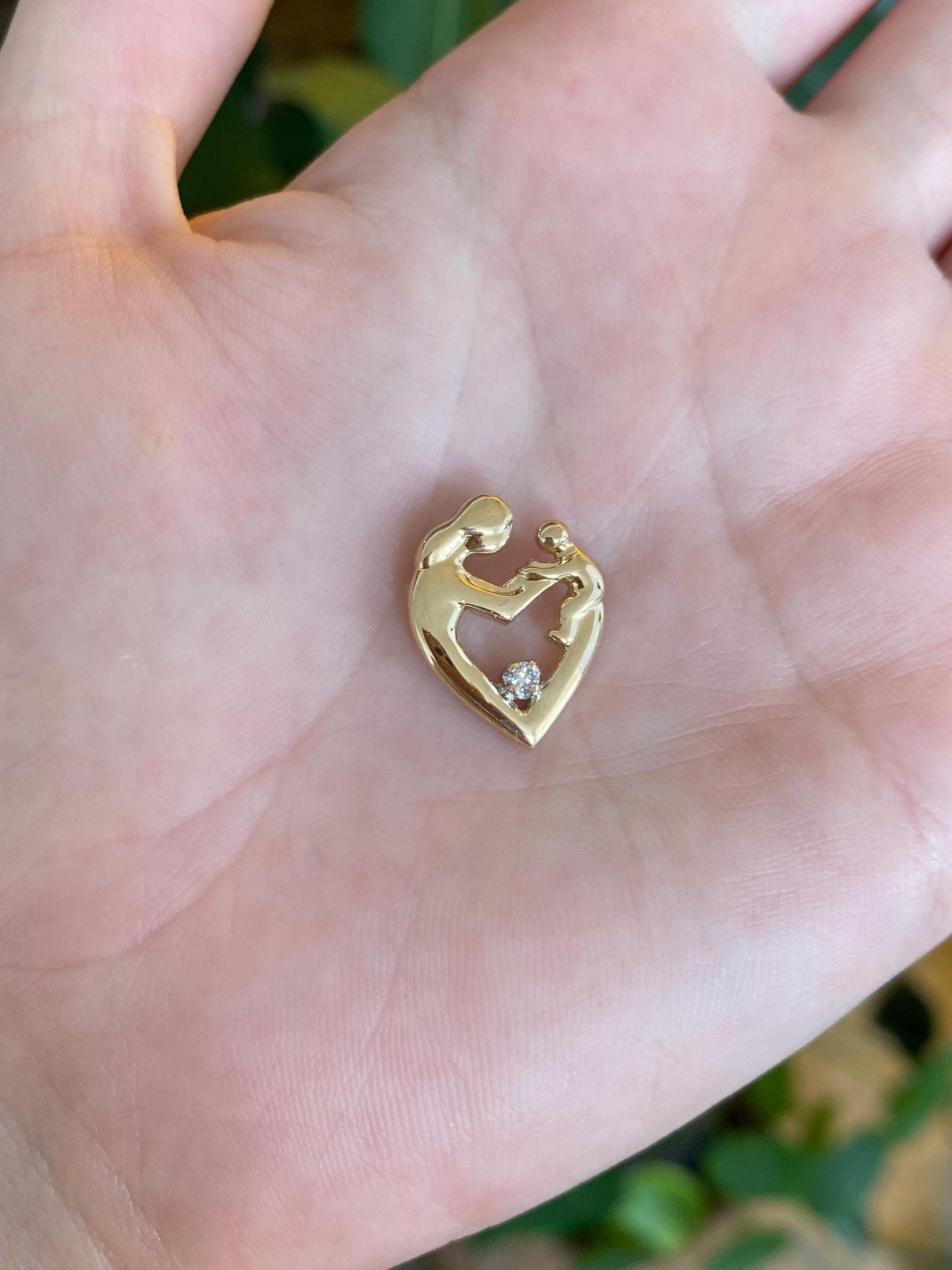 Vintage Solid 14k Yellow Gold Diamond Abstract Family Mother & Child Heart Charm