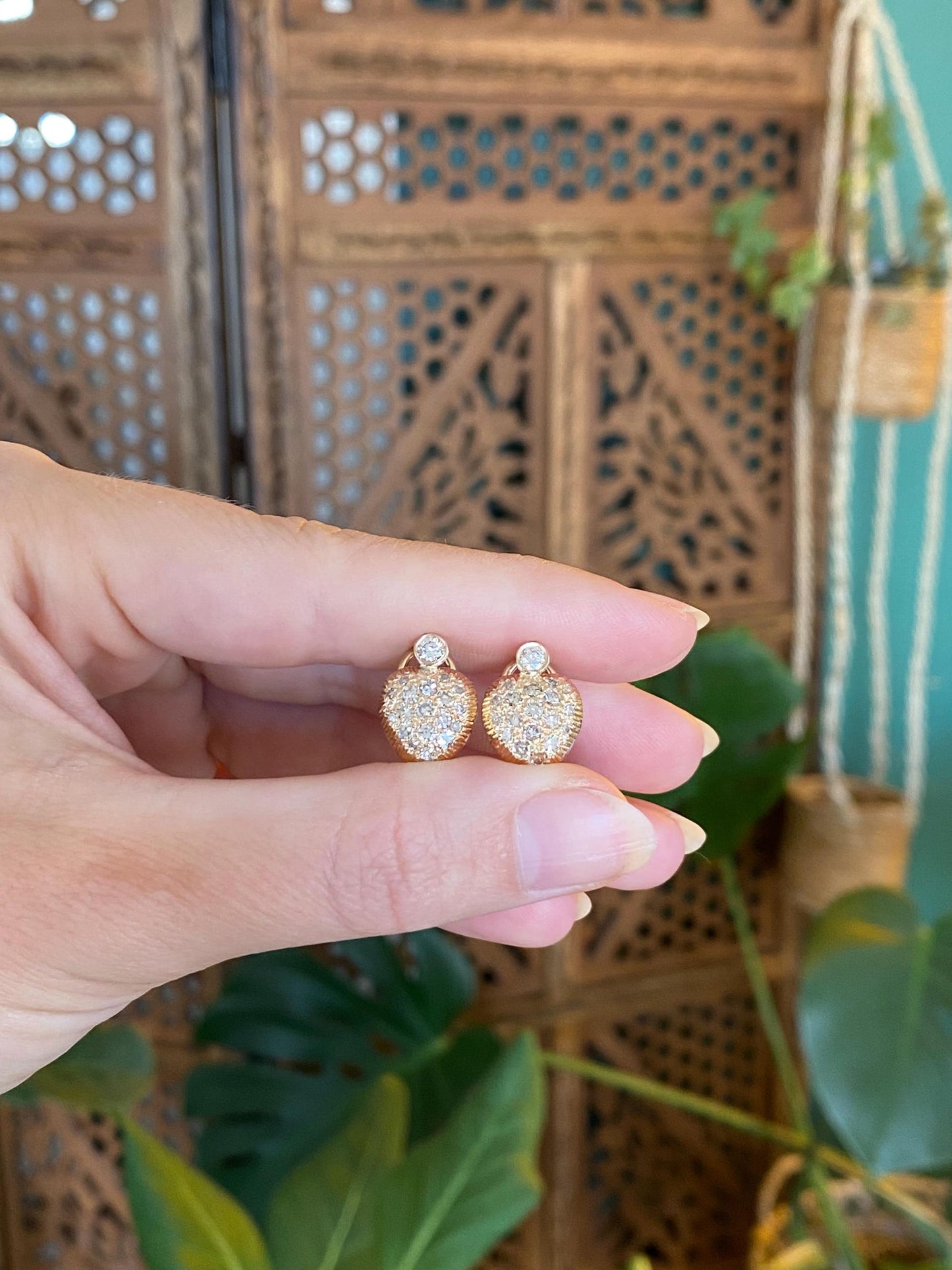 Vintage Solid 14k Yellow Gold Diamonds Drop Earrings