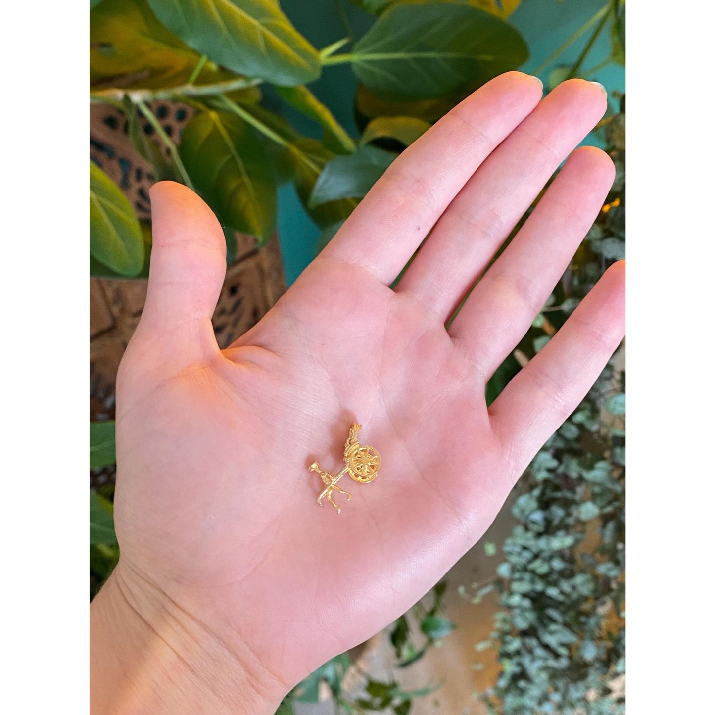 Vintage Solid 14k Yellow Gold Buggy Man Carriage Charm