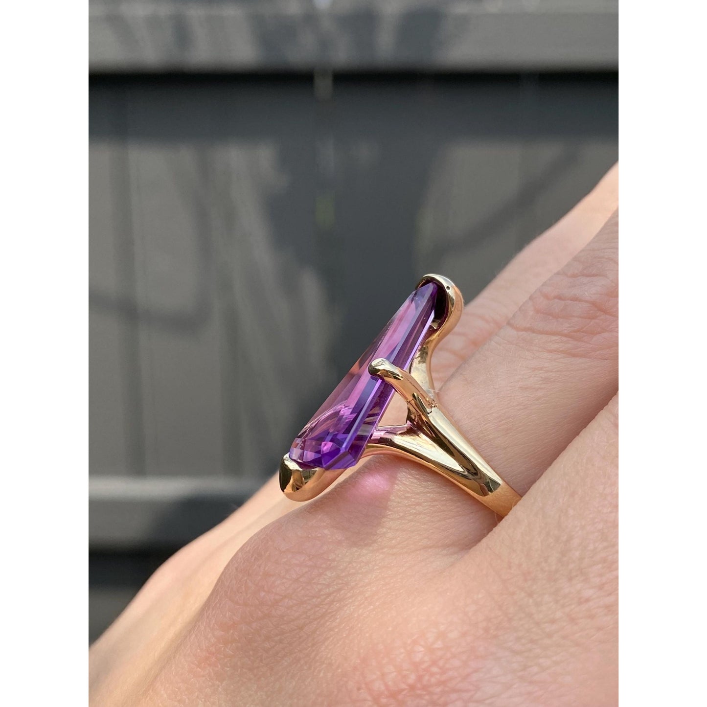 Vintage Solid 14k Yellow Gold Purple Sapphire Ring - Size 7.5