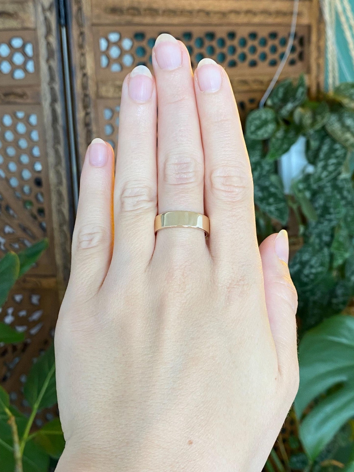 Vintage Solid 14k Yellow Gold Straight Edge Ring Band - Size 8