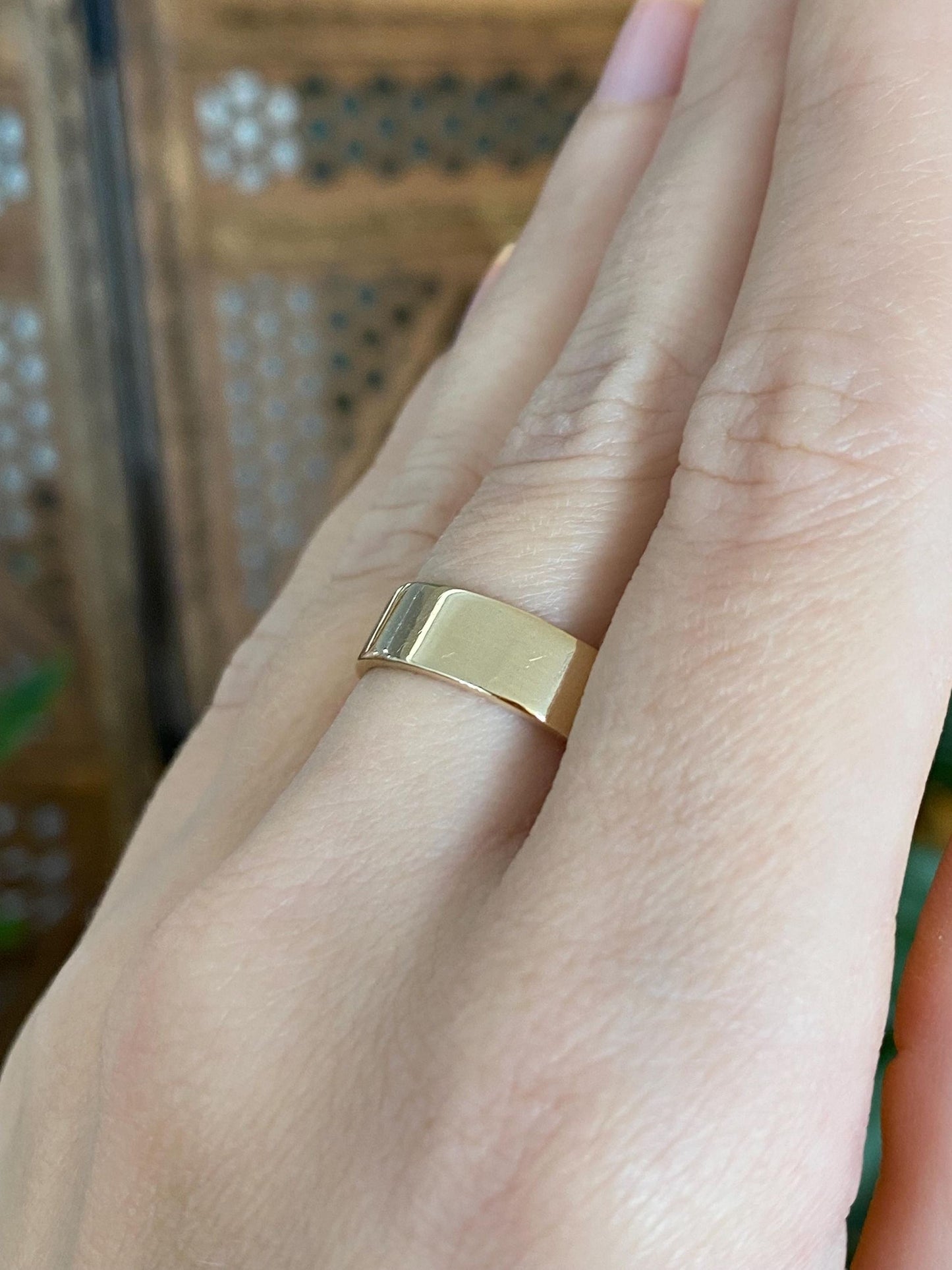 Vintage Solid 14k Yellow Gold Straight Edge Ring Band - Size 8