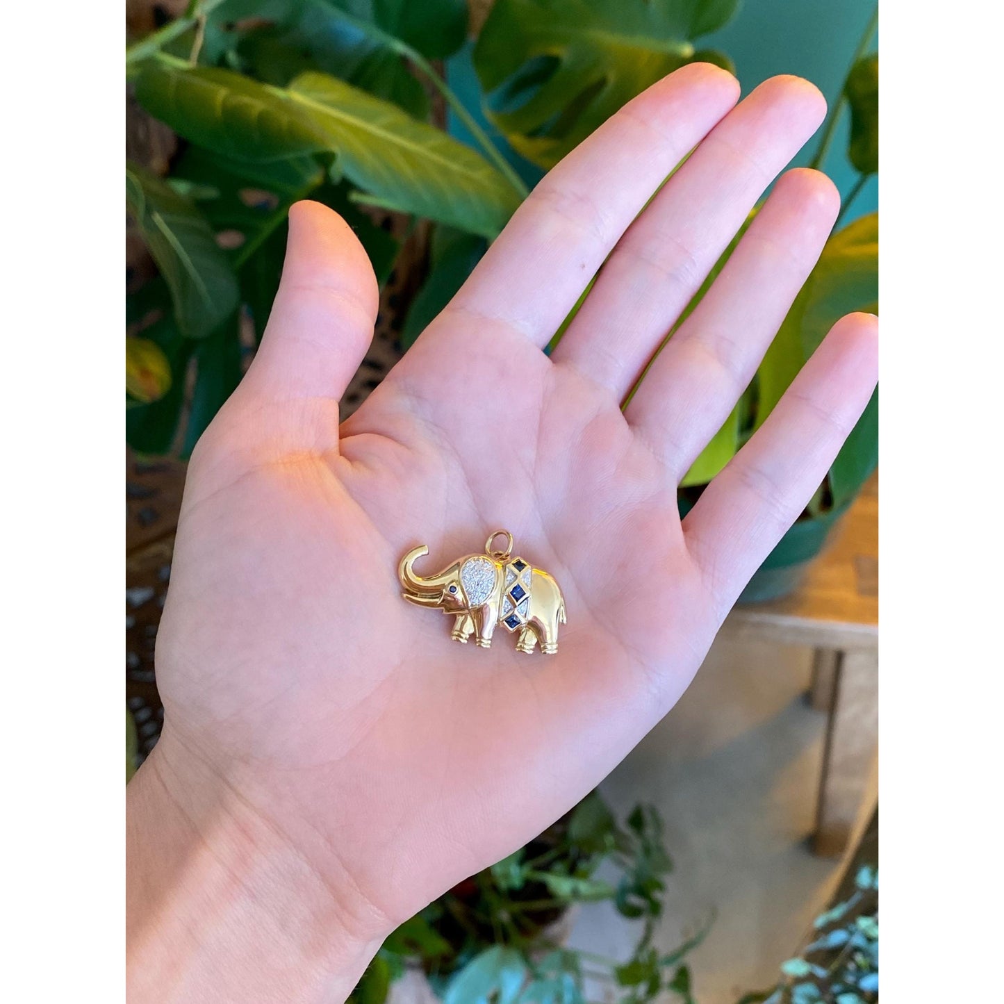 Vintage Solid 18k White & Yellow Gold Diamond Blue Sapphire Elephant Brooch Charm