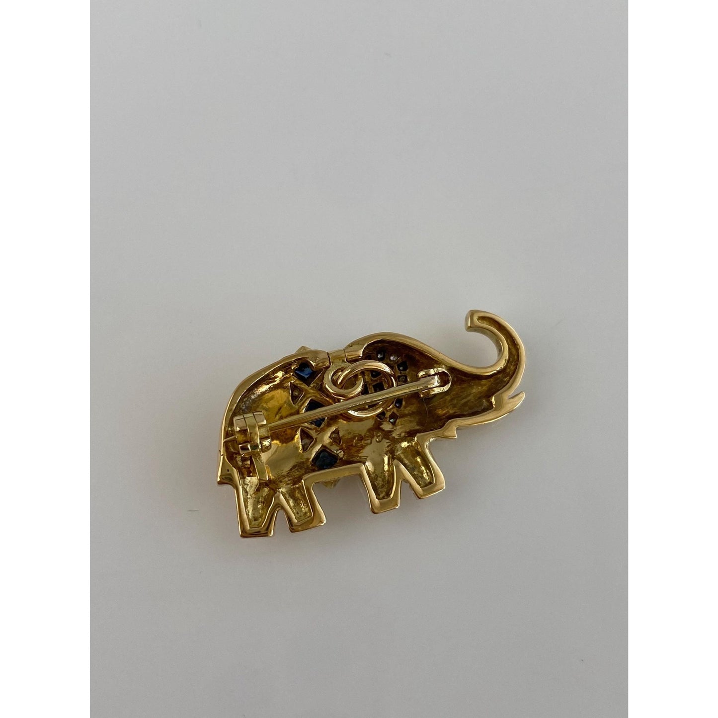 Vintage Solid 18k White & Yellow Gold Diamond Blue Sapphire Elephant Brooch Charm