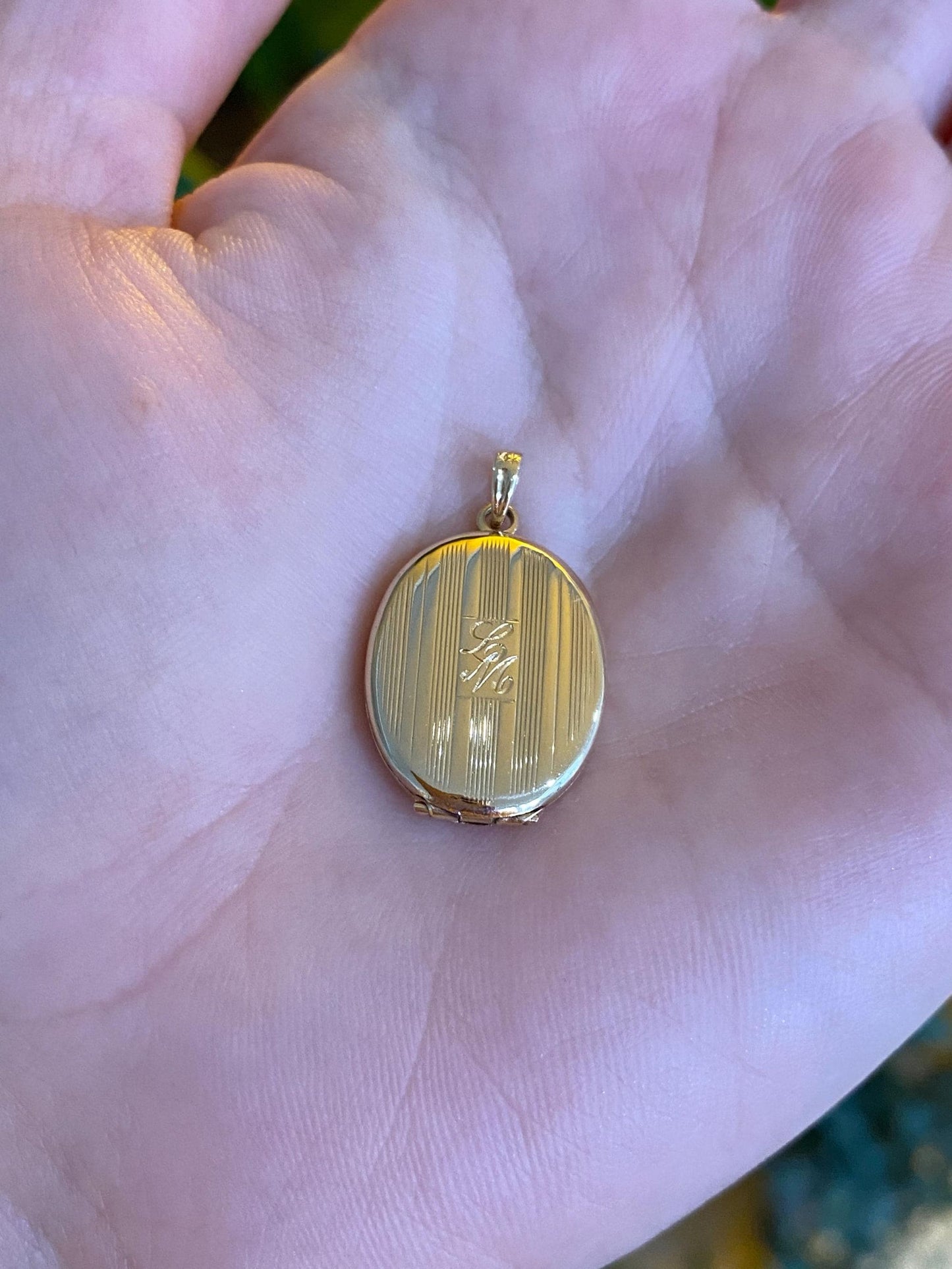 Vintage Solid 14k Yellow Gold Monogram Lined Locket Charm