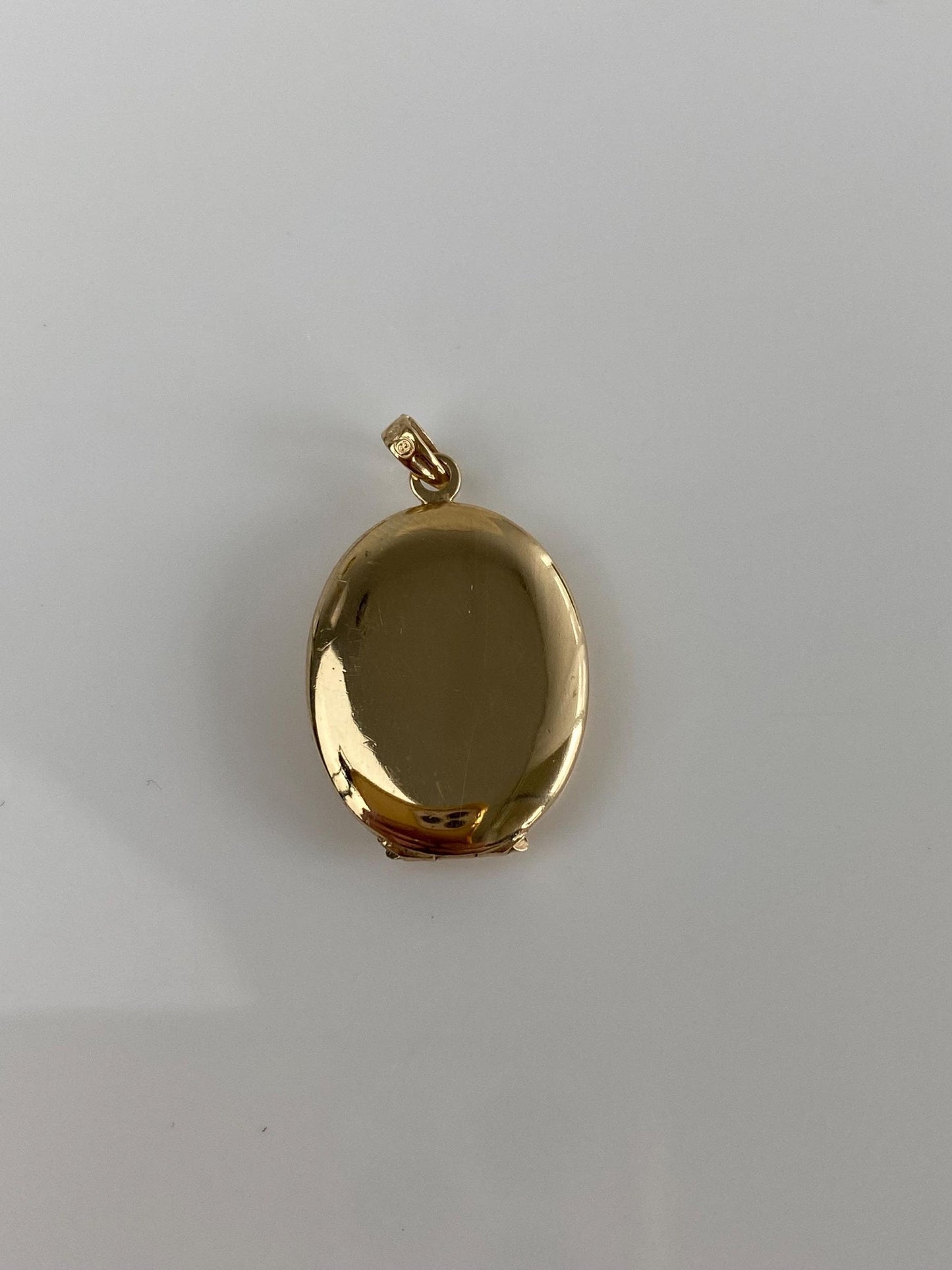 Vintage Solid 14k Yellow Gold Monogram Lined Locket Charm