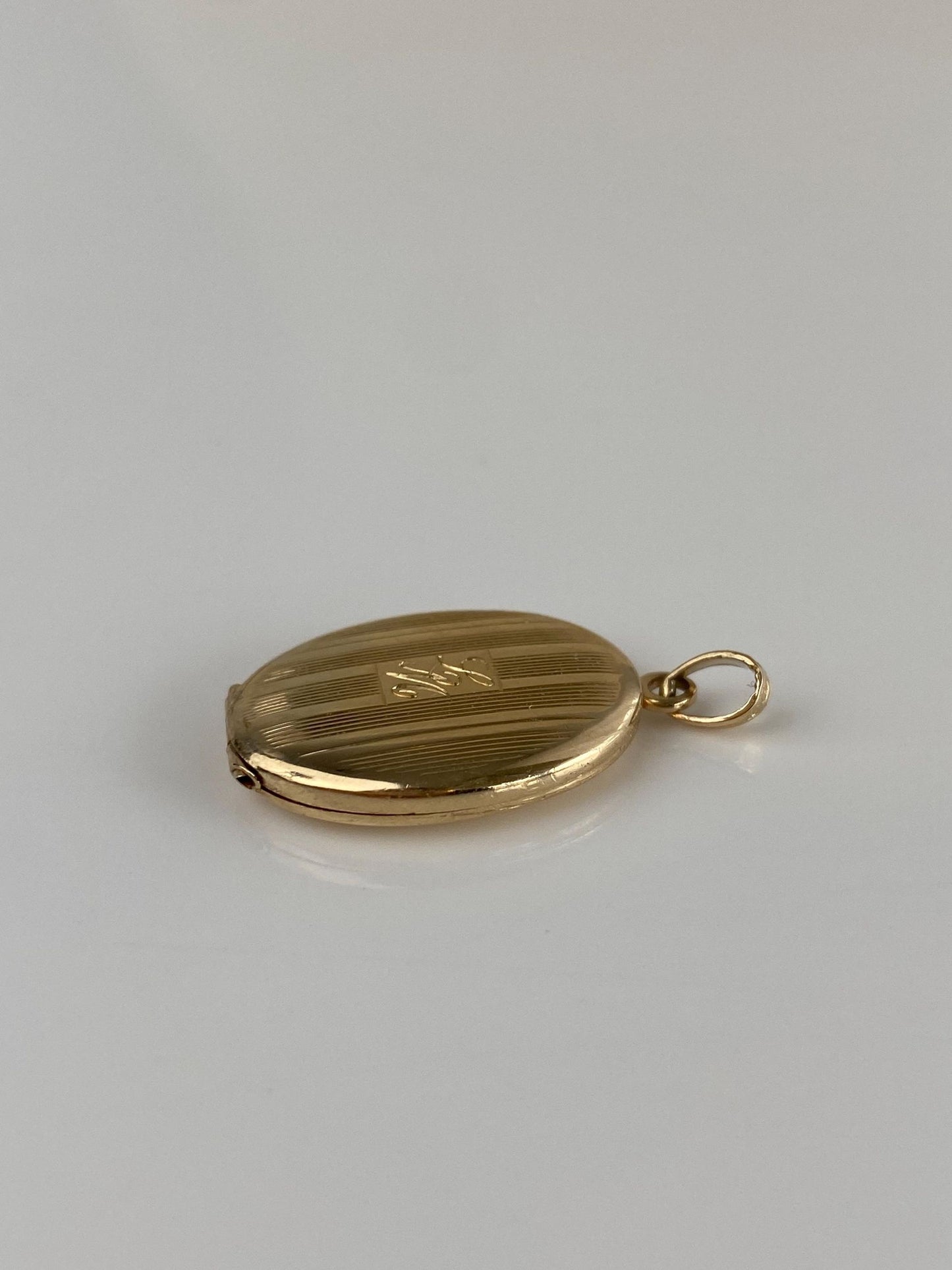 Vintage Solid 14k Yellow Gold Monogram Lined Locket Charm