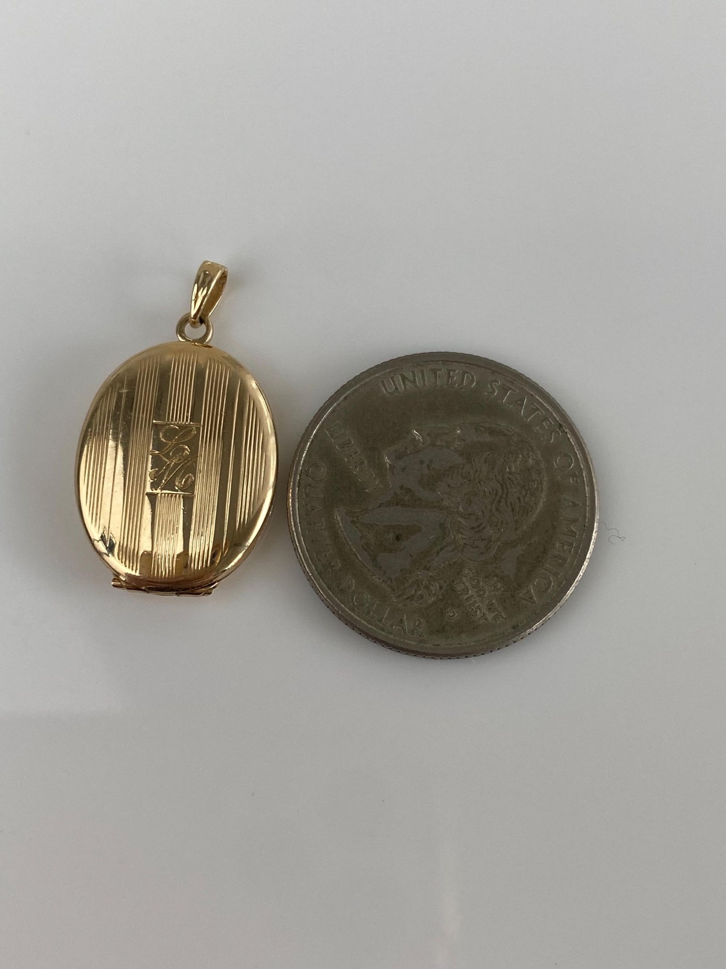 Vintage Solid 14k Yellow Gold Monogram Lined Locket Charm