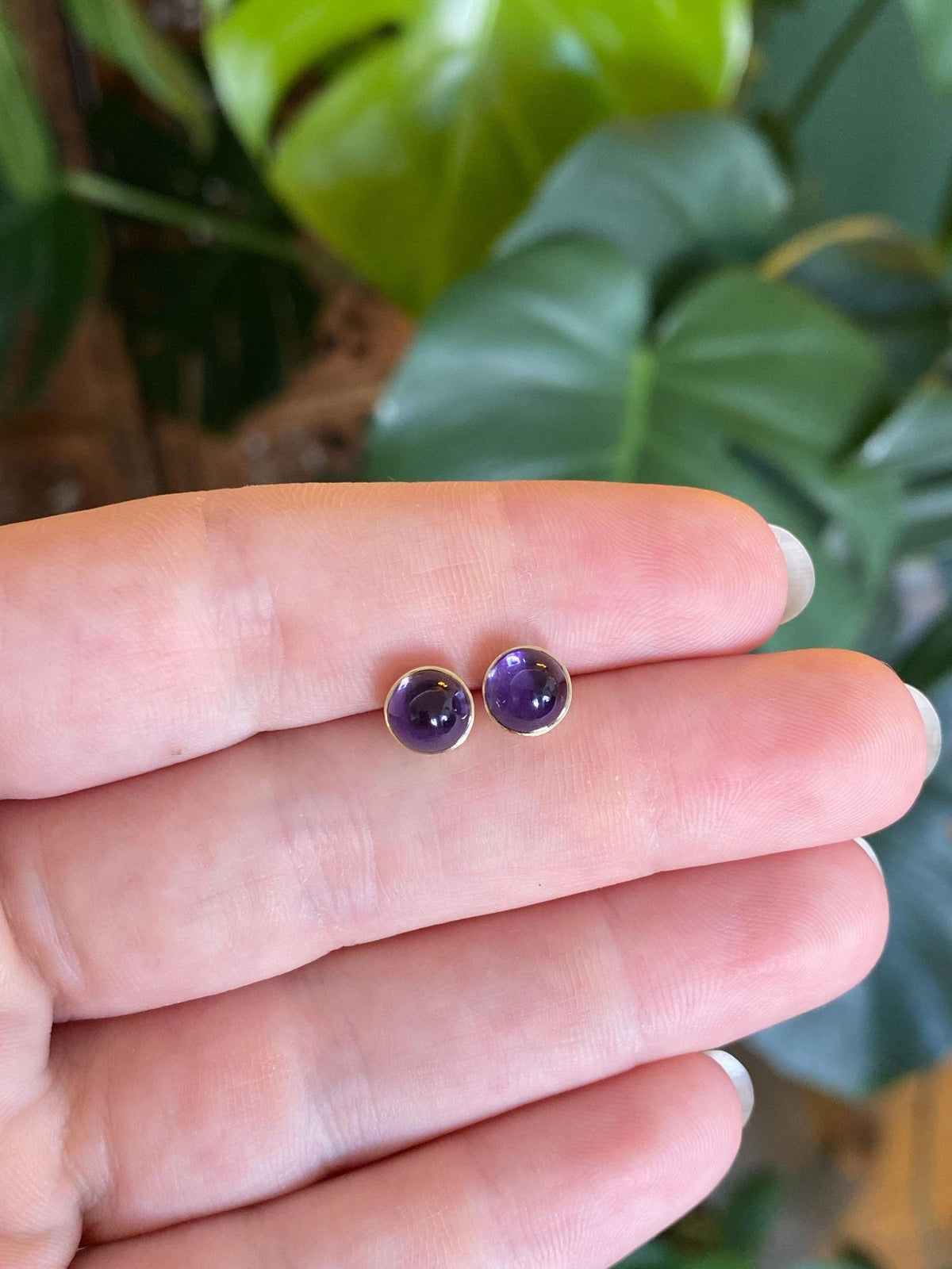 Vintage Solid 14k Yellow Gold Amethyst Stud Earrings