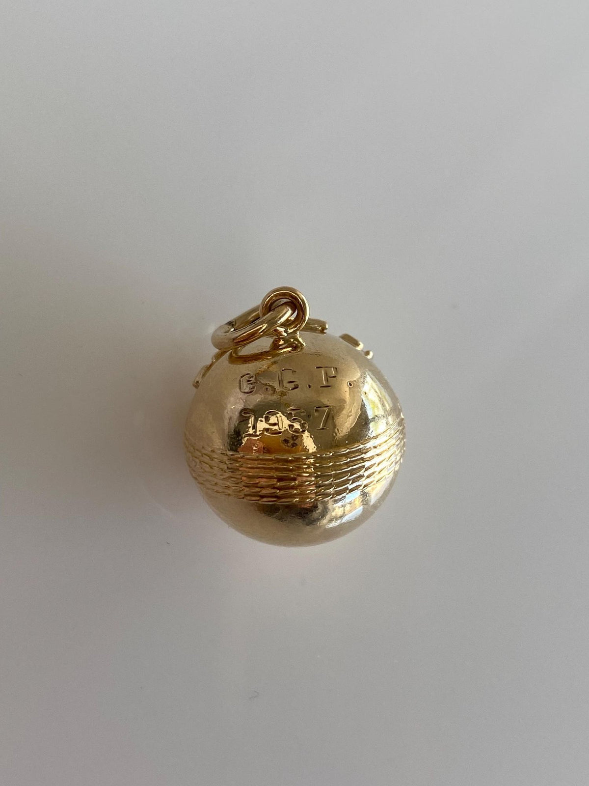 Vintage 10k Yellow Gold 1957 Orange Black Enamel 'P' Ball Charm