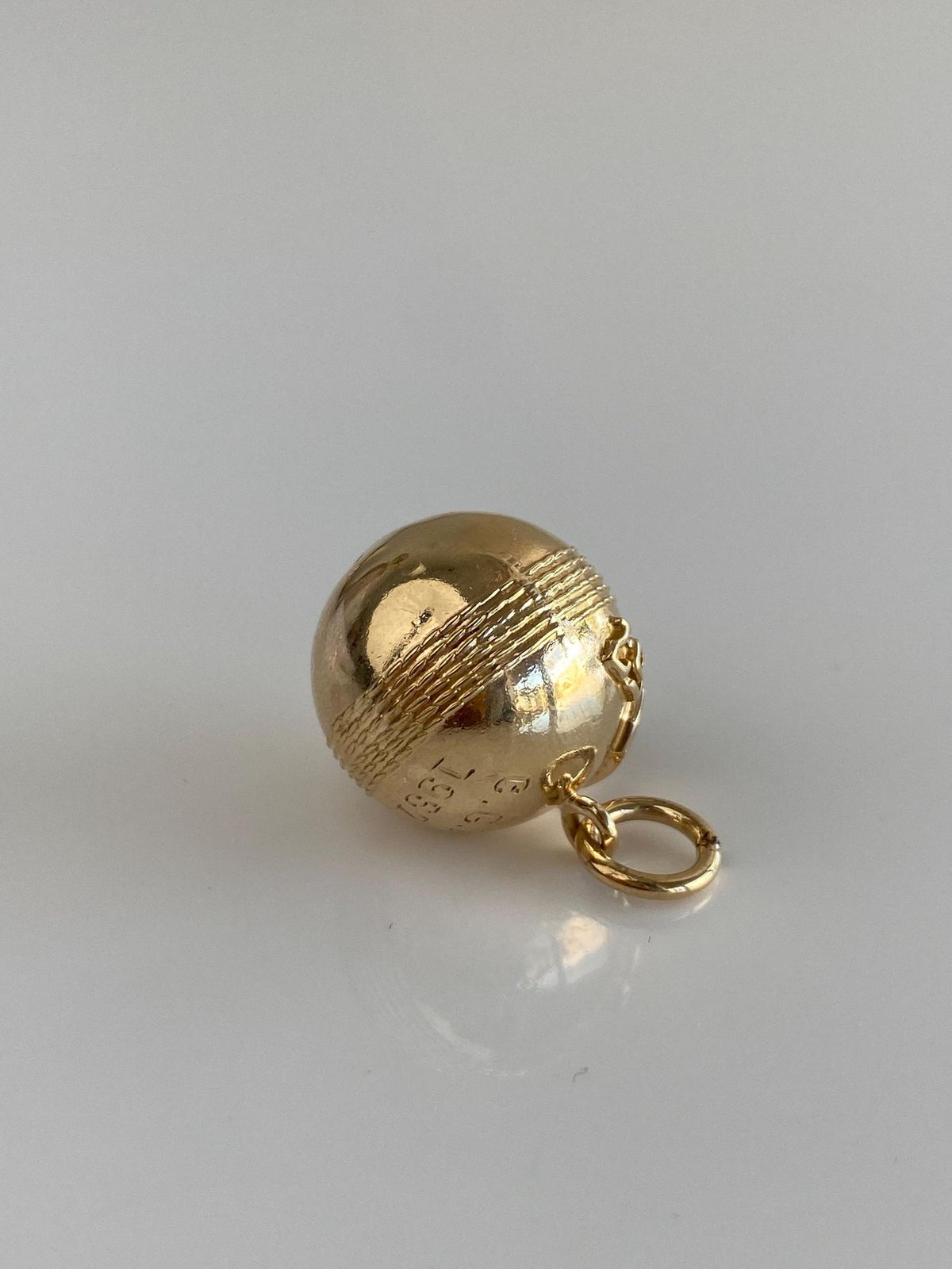 Vintage 10k Yellow Gold 1957 Orange Black Enamel 'P' Ball Charm