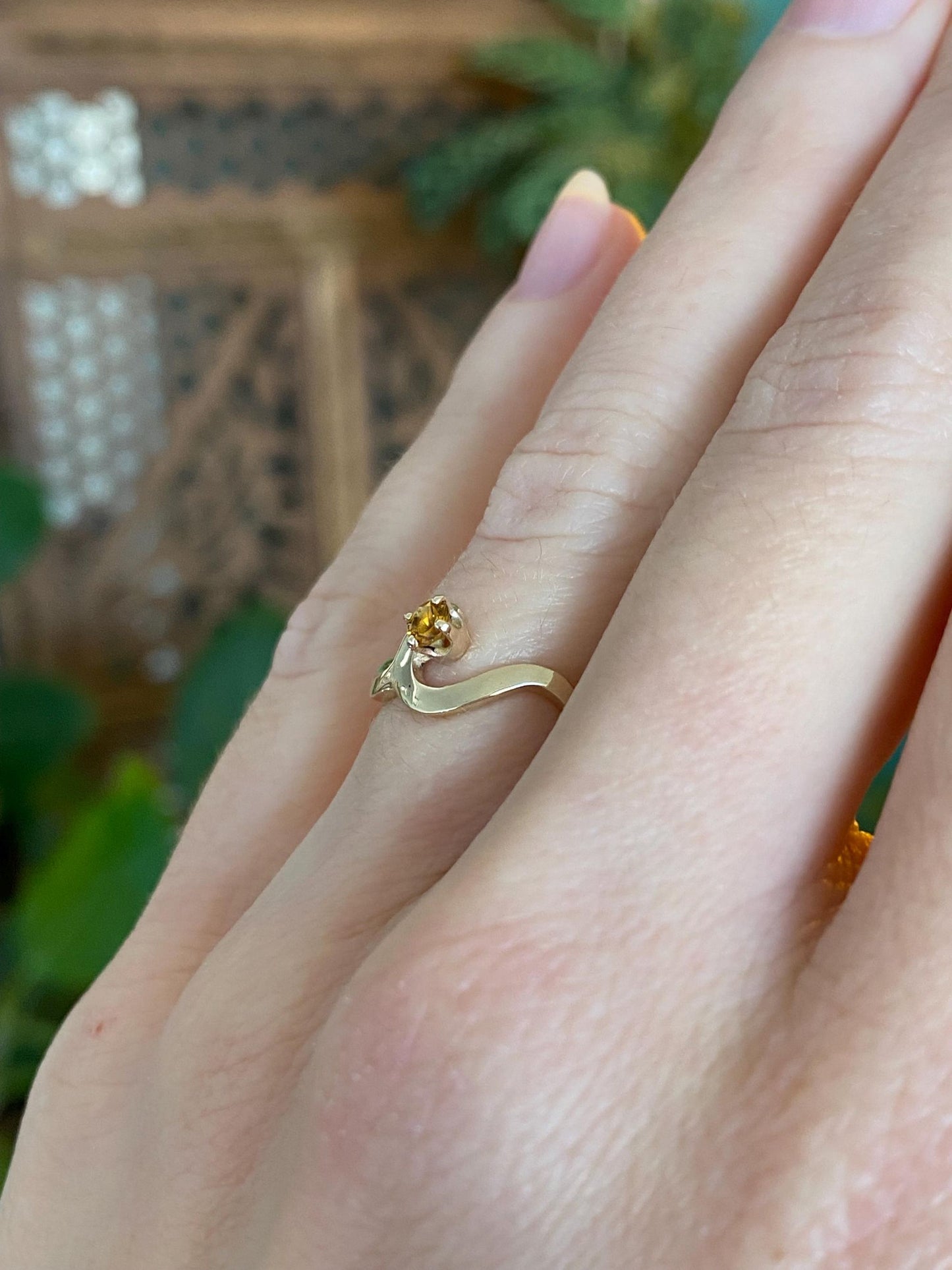 Vintage Solid 14k Yellow Gold Citrine Ring - Size 4.75
