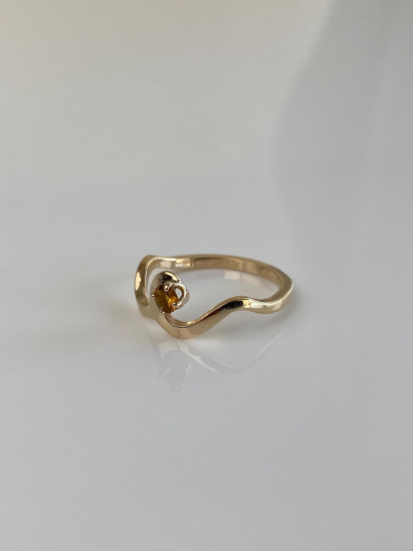 Vintage Solid 14k Yellow Gold Citrine Ring - Size 4.75