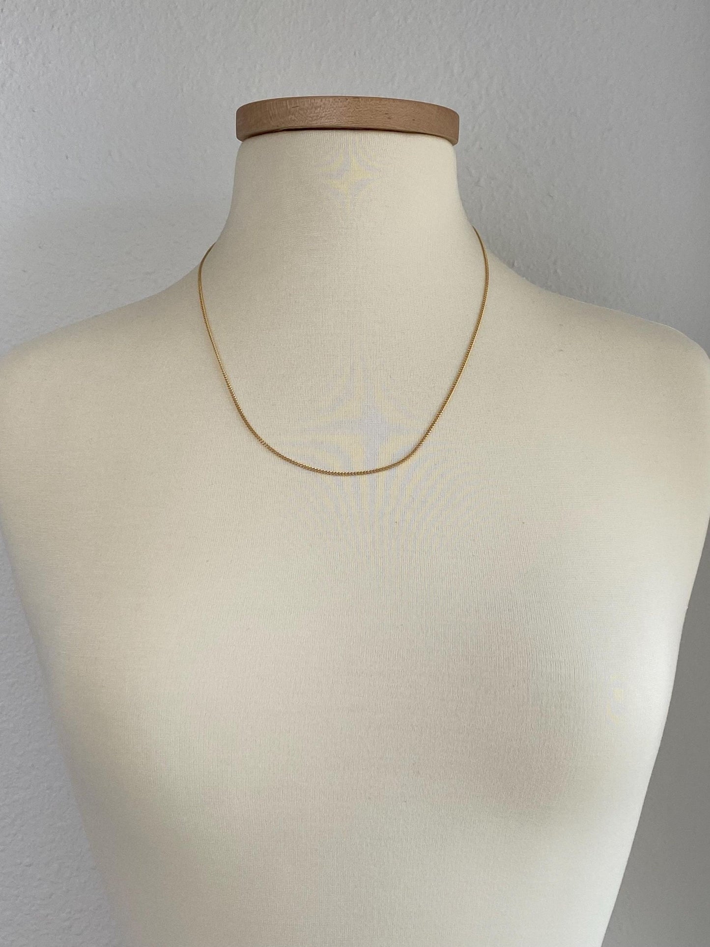 Vintage Solid 18k Yellow Gold Long Curb Chain Necklace - 22 inches