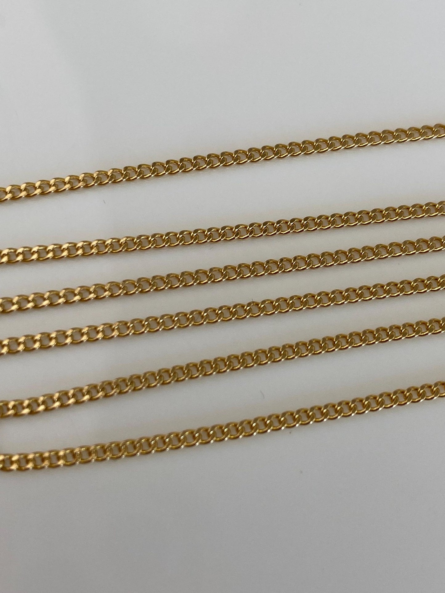 Vintage Solid 18k Yellow Gold Long Curb Chain Necklace - 22 inches